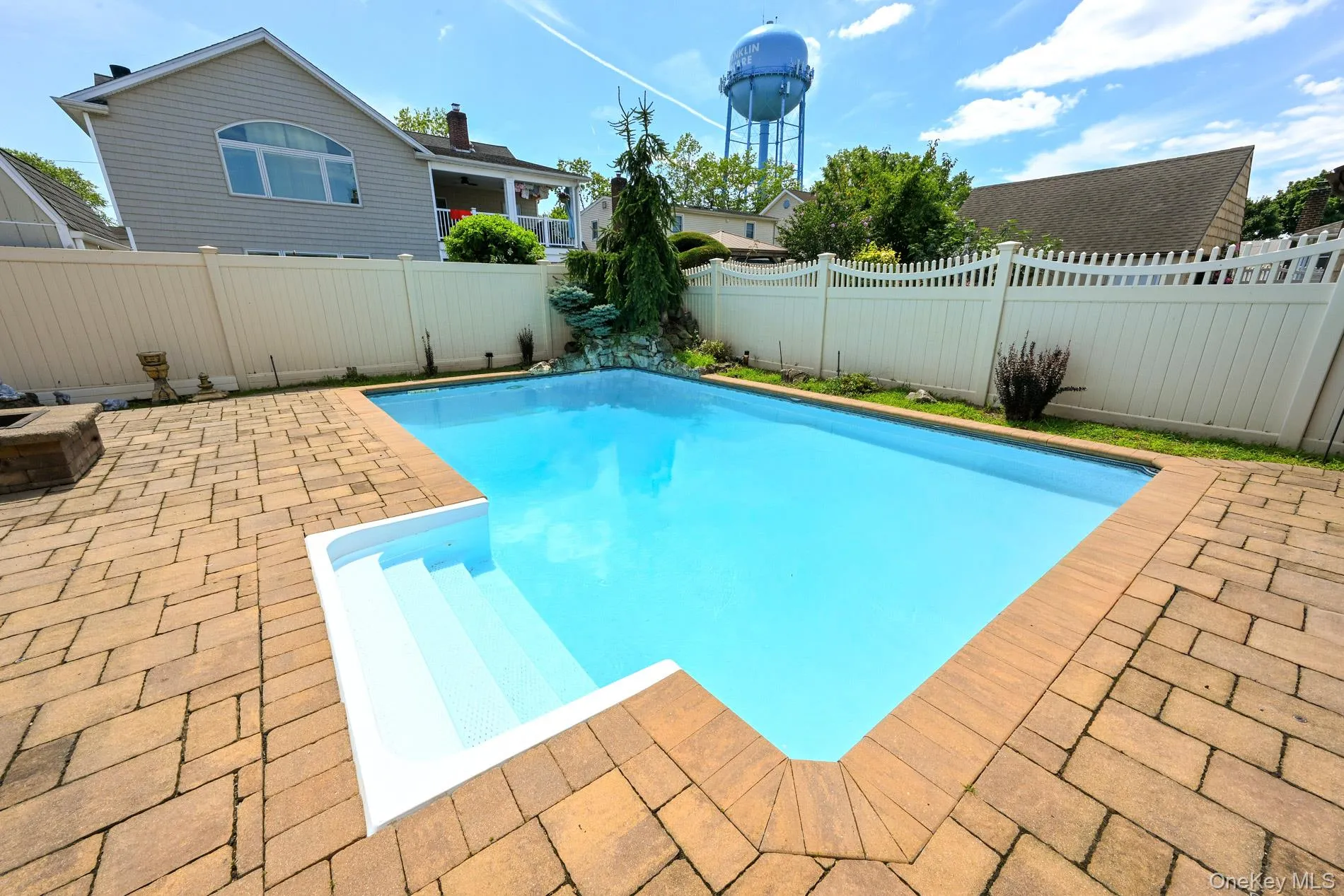 859 Maloon Avenue, Hempstead, NY, 5 Bedrooms Bedrooms, 15 Rooms Rooms,4 BathroomsBathrooms,Residential,For Rent,Maloon,0,1034516 859 Maloon Avenue, Hempstead, NY, 5 Bedrooms Bedrooms, 15 Rooms Rooms,4 BathroomsBathrooms,Residential,For Rent,Maloon,0,1034516