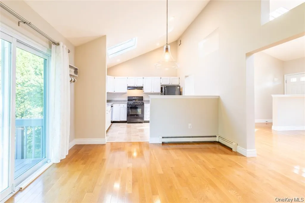 124 Donna Drive, Riverhead, NY, 3 Bedrooms Bedrooms, 8 Rooms Rooms,2 BathroomsBathrooms,Residential,For Rent,Donna,0,1034520 124 Donna Drive, Riverhead, NY, 3 Bedrooms Bedrooms, 8 Rooms Rooms,2 BathroomsBathrooms,Residential,For Rent,Donna,0,1034520
