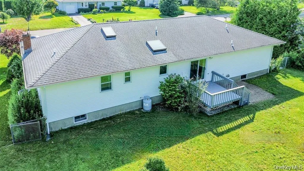 124 Donna Drive, Riverhead, NY, 3 Bedrooms Bedrooms, 8 Rooms Rooms,2 BathroomsBathrooms,Residential,For Rent,Donna,0,1034520 124 Donna Drive, Riverhead, NY, 3 Bedrooms Bedrooms, 8 Rooms Rooms,2 BathroomsBathrooms,Residential,For Rent,Donna,0,1034520
