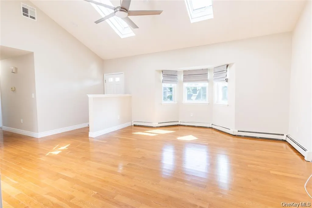 124 Donna Drive, Riverhead, NY, 3 Bedrooms Bedrooms, 8 Rooms Rooms,2 BathroomsBathrooms,Residential,For Rent,Donna,0,1034520 124 Donna Drive, Riverhead, NY, 3 Bedrooms Bedrooms, 8 Rooms Rooms,2 BathroomsBathrooms,Residential,For Rent,Donna,0,1034520