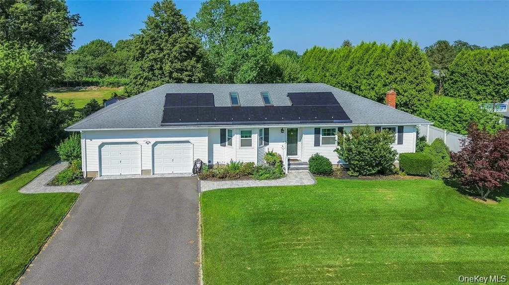 124 Donna Drive, Riverhead, NY, 3 Bedrooms Bedrooms, 8 Rooms Rooms,2 BathroomsBathrooms,Residential,For Rent,Donna,0,1034520 124 Donna Drive, Riverhead, NY, 3 Bedrooms Bedrooms, 8 Rooms Rooms,2 BathroomsBathrooms,Residential,For Rent,Donna,0,1034520