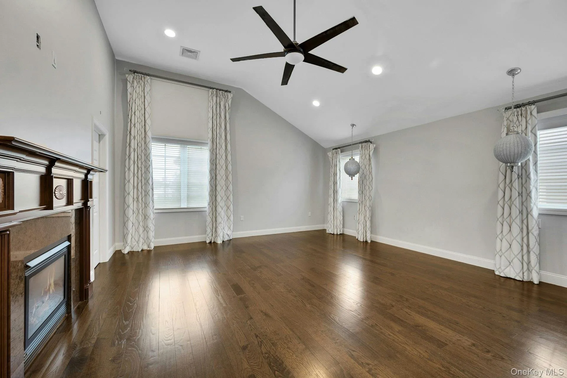 47 Highland Avenue, Eastchester, NY, 4 Bedrooms Bedrooms, 7 Rooms Rooms,4 BathroomsBathrooms,Residential Lease,For Rent,Highland,0,1034525 47 Highland Avenue, Eastchester, NY, 4 Bedrooms Bedrooms, 7 Rooms Rooms,4 BathroomsBathrooms,Residential Lease,For Rent,Highland,0,1034525