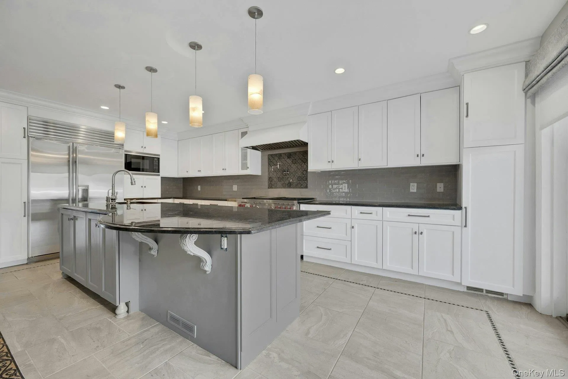 47 Highland Avenue, Eastchester, NY, 4 Bedrooms Bedrooms, 7 Rooms Rooms,4 BathroomsBathrooms,Residential Lease,For Rent,Highland,0,1034525 47 Highland Avenue, Eastchester, NY, 4 Bedrooms Bedrooms, 7 Rooms Rooms,4 BathroomsBathrooms,Residential Lease,For Rent,Highland,0,1034525