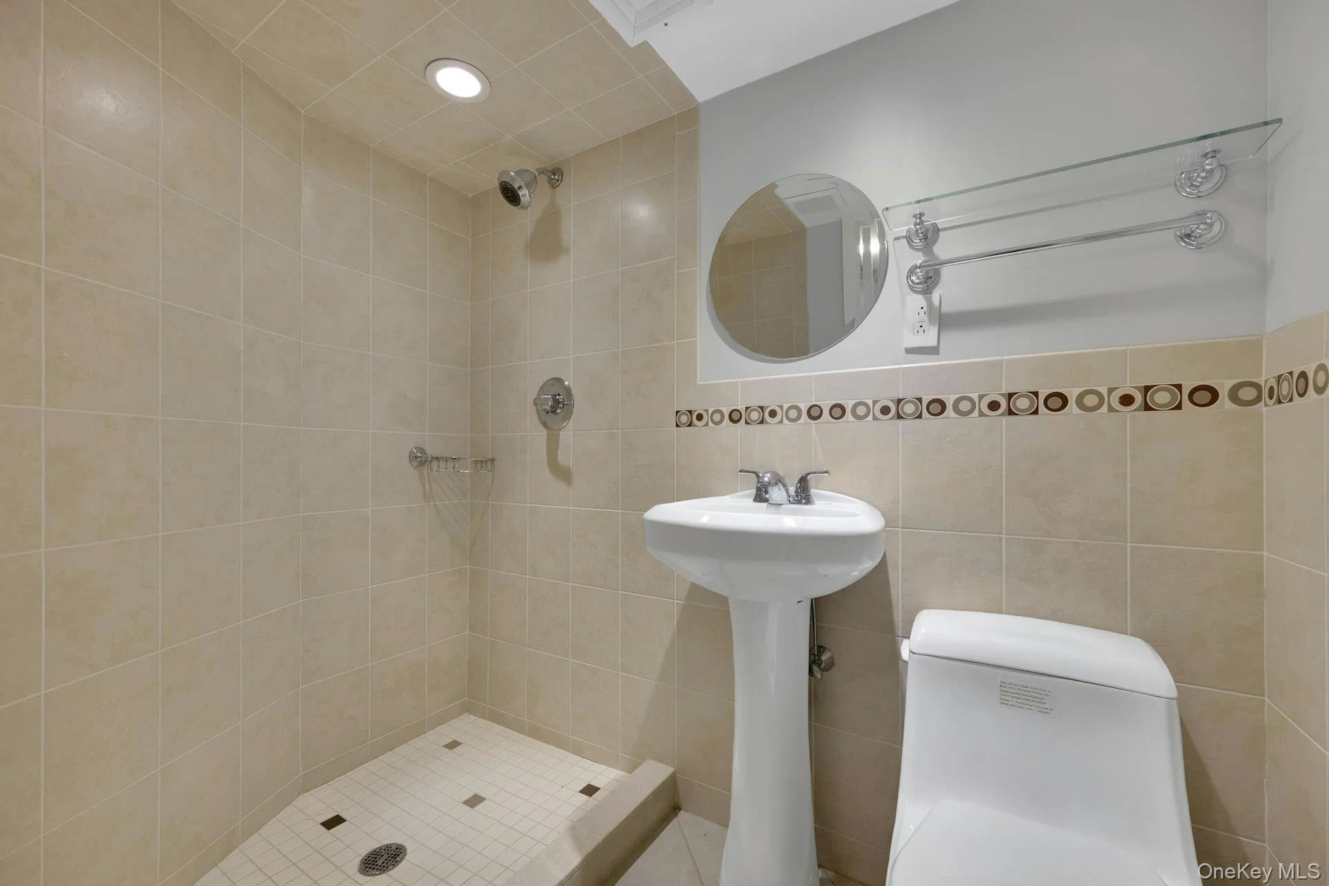 47 Highland Avenue, Eastchester, NY, 4 Bedrooms Bedrooms, 7 Rooms Rooms,4 BathroomsBathrooms,Residential Lease,For Rent,Highland,0,1034525 47 Highland Avenue, Eastchester, NY, 4 Bedrooms Bedrooms, 7 Rooms Rooms,4 BathroomsBathrooms,Residential Lease,For Rent,Highland,0,1034525