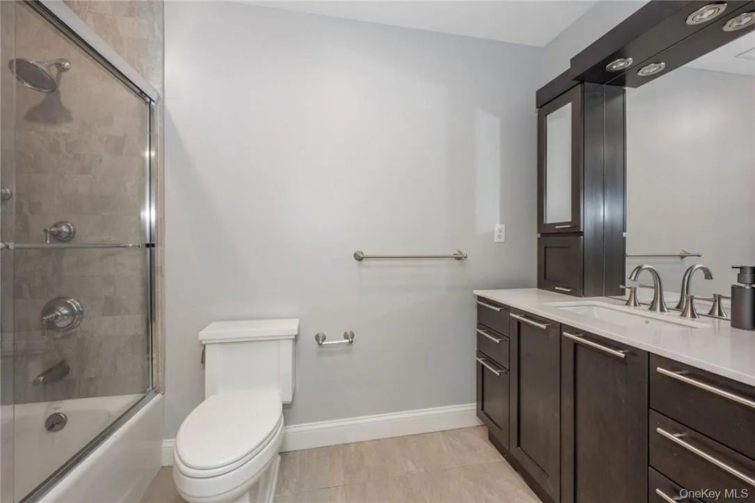 47 Highland Avenue, Eastchester, NY, 4 Bedrooms Bedrooms, 7 Rooms Rooms,4 BathroomsBathrooms,Residential Lease,For Rent,Highland,0,1034525 47 Highland Avenue, Eastchester, NY, 4 Bedrooms Bedrooms, 7 Rooms Rooms,4 BathroomsBathrooms,Residential Lease,For Rent,Highland,0,1034525