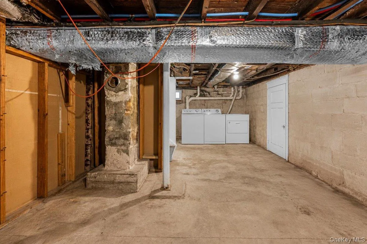 571 Park Avenue, Hempstead, NY, 5 Bedrooms Bedrooms, 7 Rooms Rooms,2 BathroomsBathrooms,Residential,For Rent,Park,0,1034531 571 Park Avenue, Hempstead, NY, 5 Bedrooms Bedrooms, 7 Rooms Rooms,2 BathroomsBathrooms,Residential,For Rent,Park,0,1034531