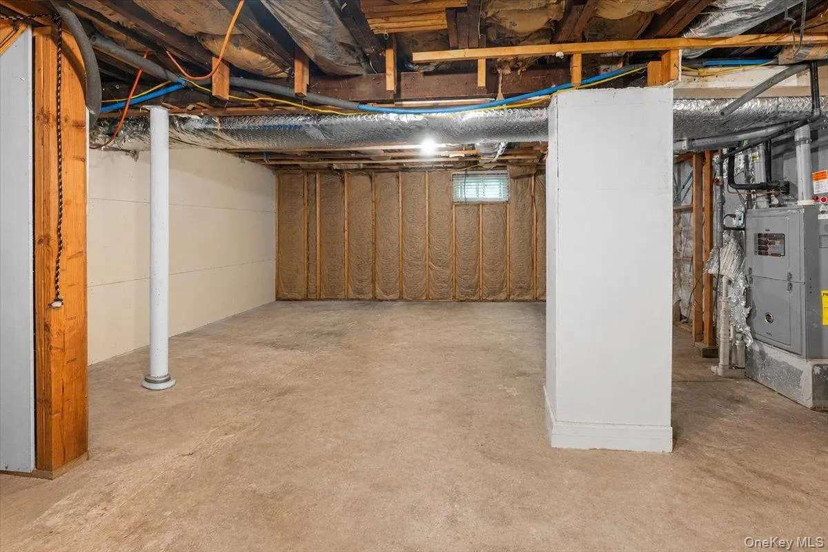 571 Park Avenue, Hempstead, NY, 5 Bedrooms Bedrooms, 7 Rooms Rooms,2 BathroomsBathrooms,Residential,For Rent,Park,0,1034531 571 Park Avenue, Hempstead, NY, 5 Bedrooms Bedrooms, 7 Rooms Rooms,2 BathroomsBathrooms,Residential,For Rent,Park,0,1034531