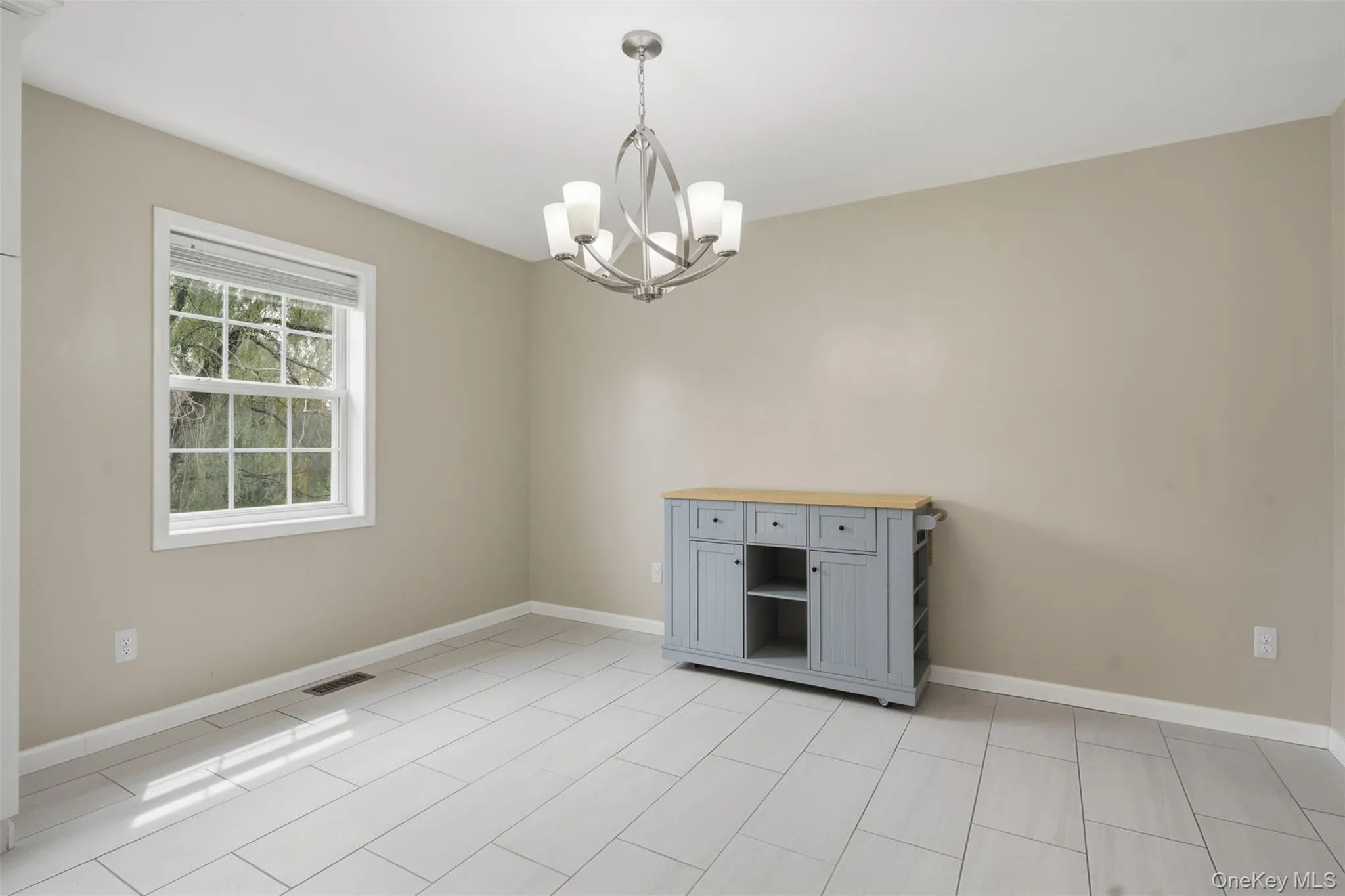 17 Watkins Drive, Montgomery, NY, 3 Bedrooms Bedrooms, 7 Rooms Rooms,3 BathroomsBathrooms,Residential Lease,For Rent,Watkins,0,1034541 17 Watkins Drive, Montgomery, NY, 3 Bedrooms Bedrooms, 7 Rooms Rooms,3 BathroomsBathrooms,Residential Lease,For Rent,Watkins,0,1034541