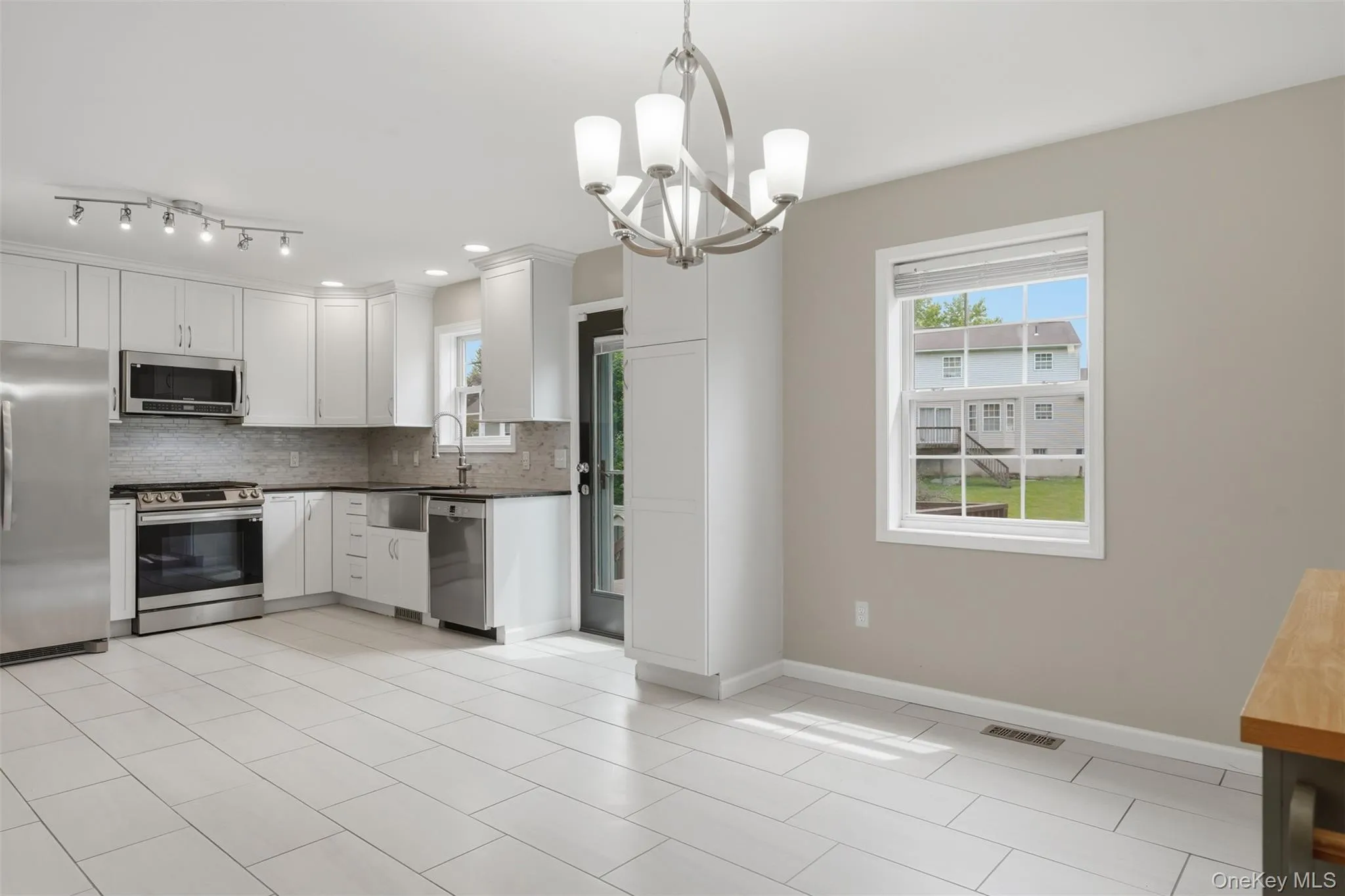 17 Watkins Drive, Montgomery, NY, 3 Bedrooms Bedrooms, 7 Rooms Rooms,3 BathroomsBathrooms,Residential Lease,For Rent,Watkins,0,1034541 17 Watkins Drive, Montgomery, NY, 3 Bedrooms Bedrooms, 7 Rooms Rooms,3 BathroomsBathrooms,Residential Lease,For Rent,Watkins,0,1034541
