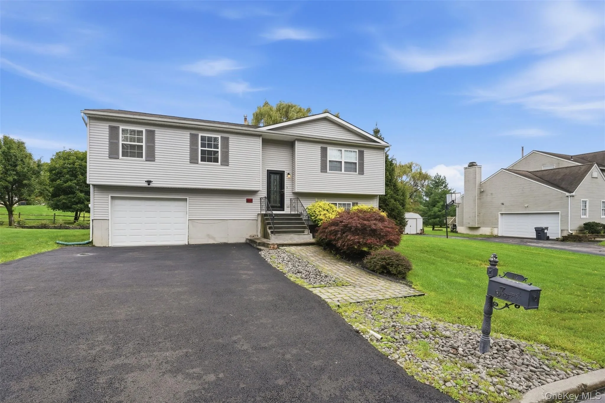 17 Watkins Drive, Montgomery, NY, 3 Bedrooms Bedrooms, 7 Rooms Rooms,3 BathroomsBathrooms,Residential Lease,For Rent,Watkins,0,1034541 17 Watkins Drive, Montgomery, NY, 3 Bedrooms Bedrooms, 7 Rooms Rooms,3 BathroomsBathrooms,Residential Lease,For Rent,Watkins,0,1034541