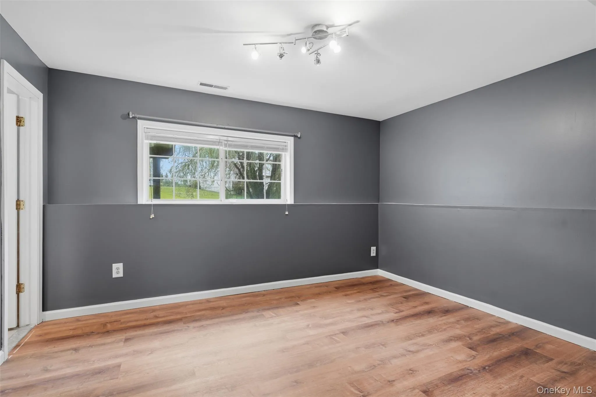 17 Watkins Drive, Montgomery, NY, 3 Bedrooms Bedrooms, 7 Rooms Rooms,3 BathroomsBathrooms,Residential Lease,For Rent,Watkins,0,1034541 17 Watkins Drive, Montgomery, NY, 3 Bedrooms Bedrooms, 7 Rooms Rooms,3 BathroomsBathrooms,Residential Lease,For Rent,Watkins,0,1034541