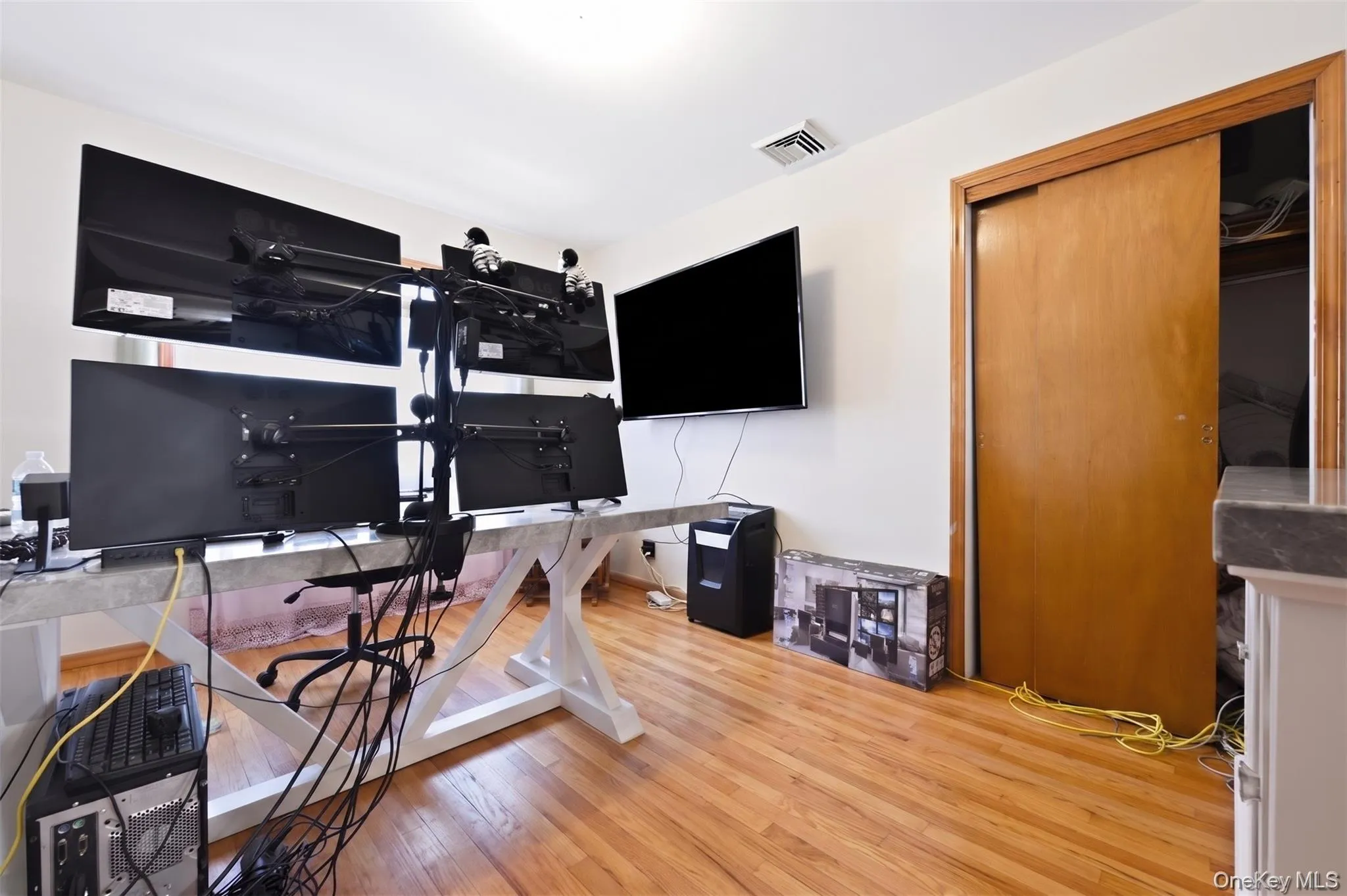 288 Brower Avenue, Hempstead, NY, 5 Bedrooms Bedrooms, 11 Rooms Rooms,3 BathroomsBathrooms,Residential,For Rent,Brower,0,1034544 288 Brower Avenue, Hempstead, NY, 5 Bedrooms Bedrooms, 11 Rooms Rooms,3 BathroomsBathrooms,Residential,For Rent,Brower,0,1034544