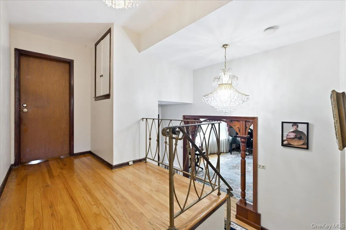 288 Brower Avenue, Hempstead, NY, 5 Bedrooms Bedrooms, 11 Rooms Rooms,3 BathroomsBathrooms,Residential,For Rent,Brower,0,1034544 288 Brower Avenue, Hempstead, NY, 5 Bedrooms Bedrooms, 11 Rooms Rooms,3 BathroomsBathrooms,Residential,For Rent,Brower,0,1034544