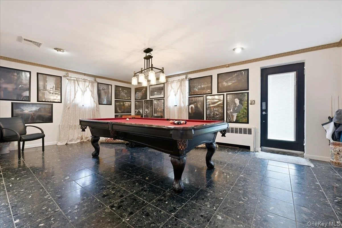 Huge Den with Separate Entrance, Half Bath and Garage Entry Huge Den with Separate Entrance, Half Bath and Garage Entry