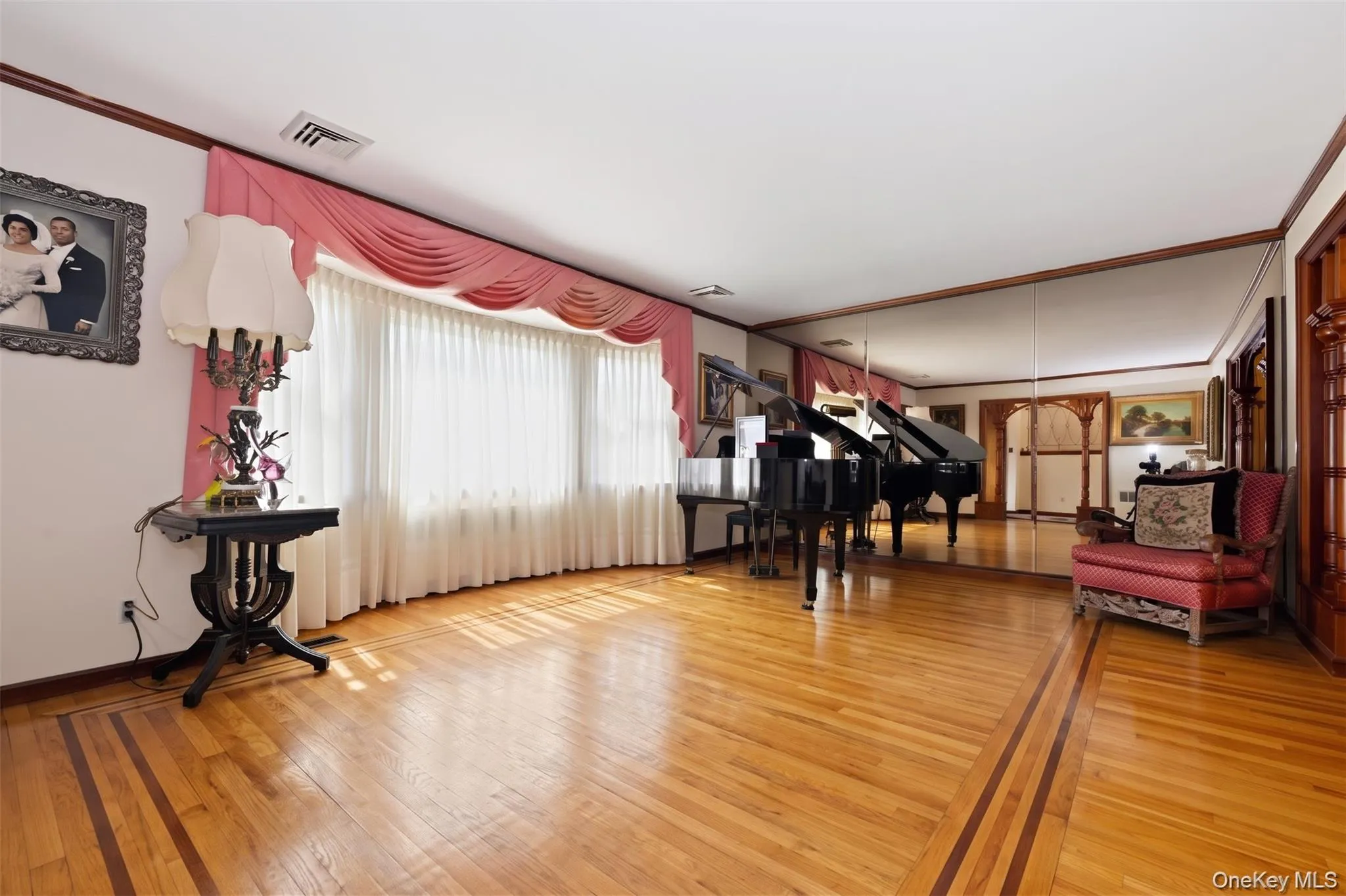 288 Brower Avenue, Hempstead, NY, 5 Bedrooms Bedrooms, 11 Rooms Rooms,3 BathroomsBathrooms,Residential,For Rent,Brower,0,1034544 288 Brower Avenue, Hempstead, NY, 5 Bedrooms Bedrooms, 11 Rooms Rooms,3 BathroomsBathrooms,Residential,For Rent,Brower,0,1034544