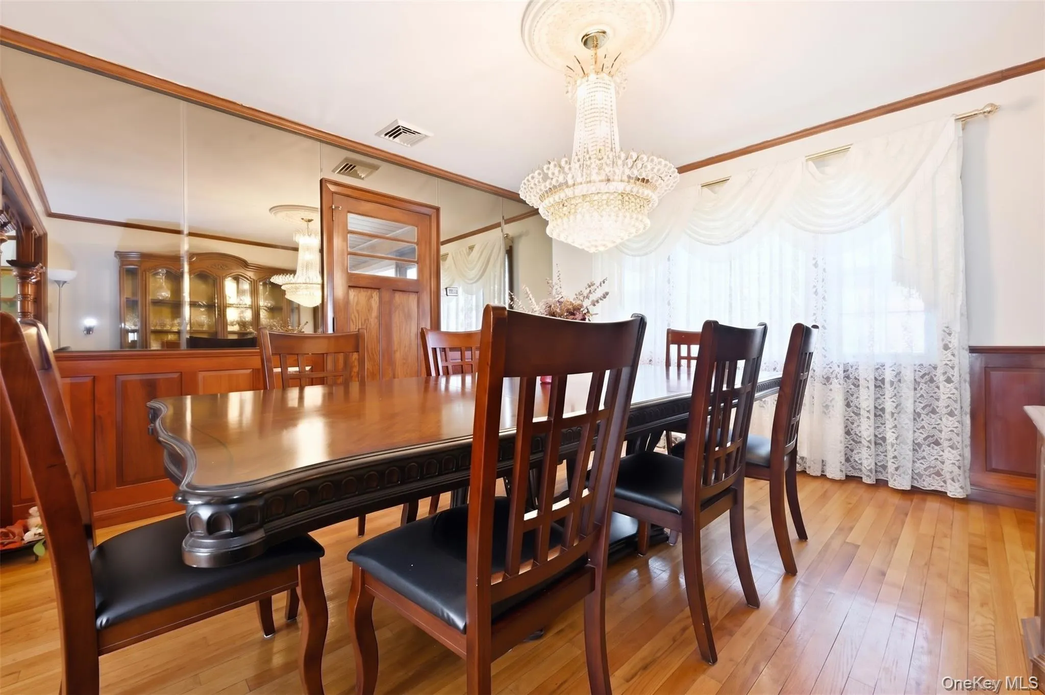 288 Brower Avenue, Hempstead, NY, 5 Bedrooms Bedrooms, 11 Rooms Rooms,3 BathroomsBathrooms,Residential,For Rent,Brower,0,1034544 288 Brower Avenue, Hempstead, NY, 5 Bedrooms Bedrooms, 11 Rooms Rooms,3 BathroomsBathrooms,Residential,For Rent,Brower,0,1034544