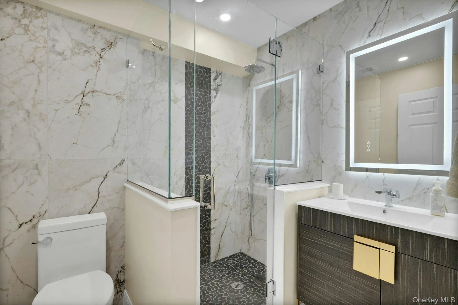 142 Brook Street, Eastchester, NY, 2 Bedrooms Bedrooms, 6 Rooms Rooms,3 BathroomsBathrooms,Residential Lease,For Rent,Brook,0,1034545 142 Brook Street, Eastchester, NY, 2 Bedrooms Bedrooms, 6 Rooms Rooms,3 BathroomsBathrooms,Residential Lease,For Rent,Brook,0,1034545