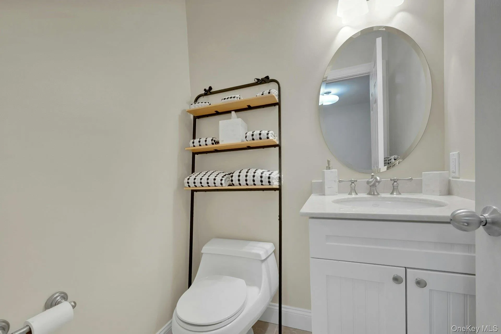 142 Brook Street, Eastchester, NY, 2 Bedrooms Bedrooms, 6 Rooms Rooms,3 BathroomsBathrooms,Residential Lease,For Rent,Brook,0,1034545 142 Brook Street, Eastchester, NY, 2 Bedrooms Bedrooms, 6 Rooms Rooms,3 BathroomsBathrooms,Residential Lease,For Rent,Brook,0,1034545