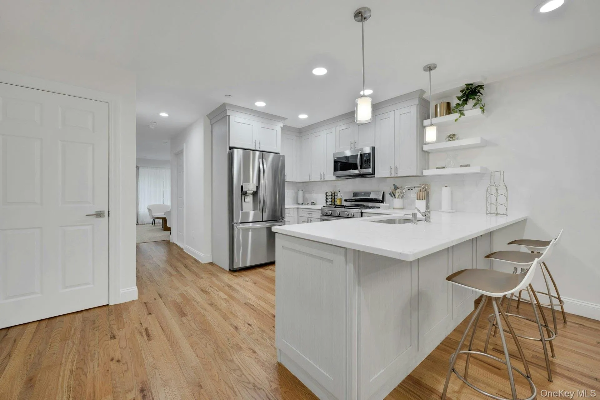 142 Brook Street, Eastchester, NY, 2 Bedrooms Bedrooms, 6 Rooms Rooms,3 BathroomsBathrooms,Residential Lease,For Rent,Brook,0,1034545 142 Brook Street, Eastchester, NY, 2 Bedrooms Bedrooms, 6 Rooms Rooms,3 BathroomsBathrooms,Residential Lease,For Rent,Brook,0,1034545
