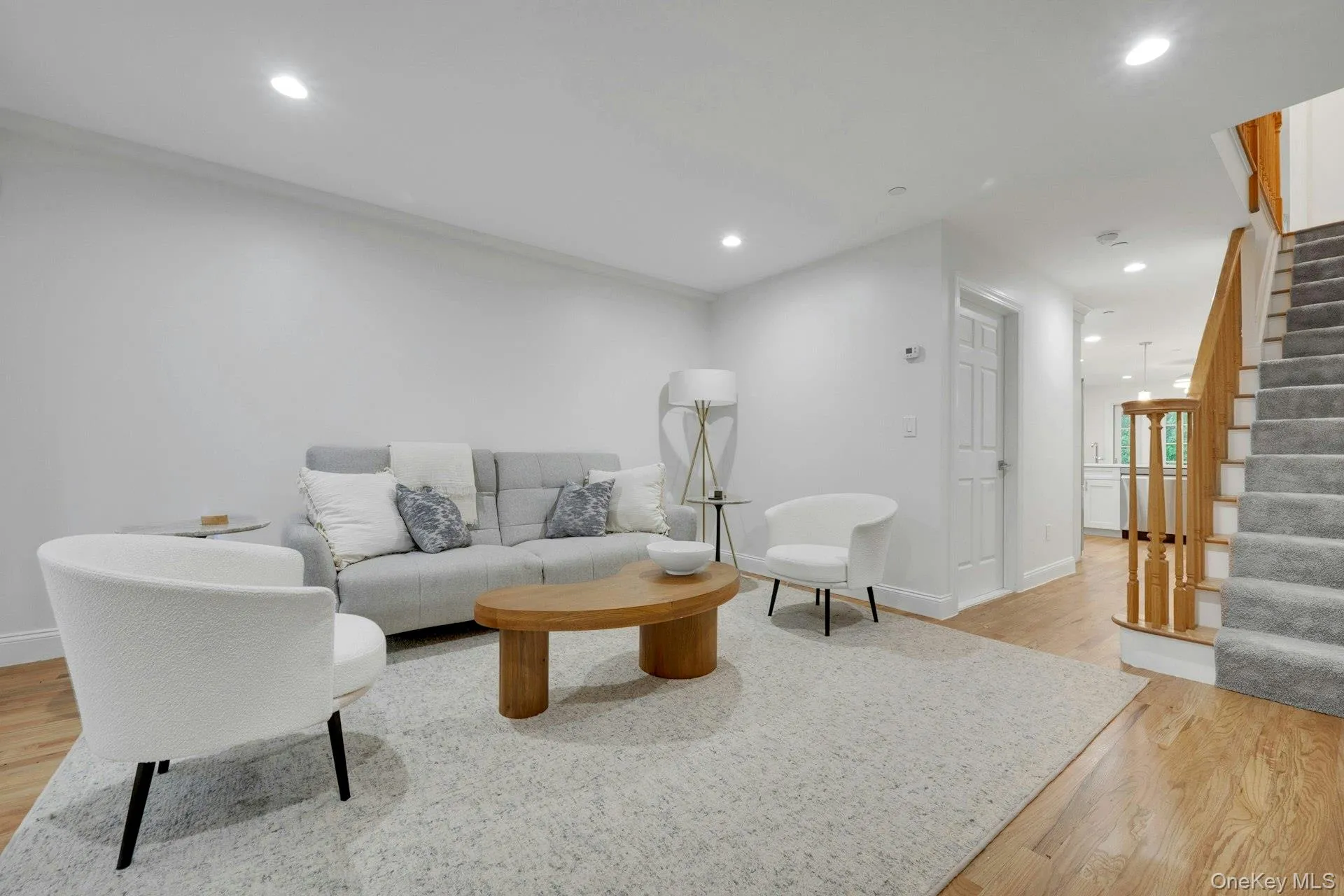142 Brook Street, Eastchester, NY, 2 Bedrooms Bedrooms, 6 Rooms Rooms,3 BathroomsBathrooms,Residential Lease,For Rent,Brook,0,1034545 142 Brook Street, Eastchester, NY, 2 Bedrooms Bedrooms, 6 Rooms Rooms,3 BathroomsBathrooms,Residential Lease,For Rent,Brook,0,1034545