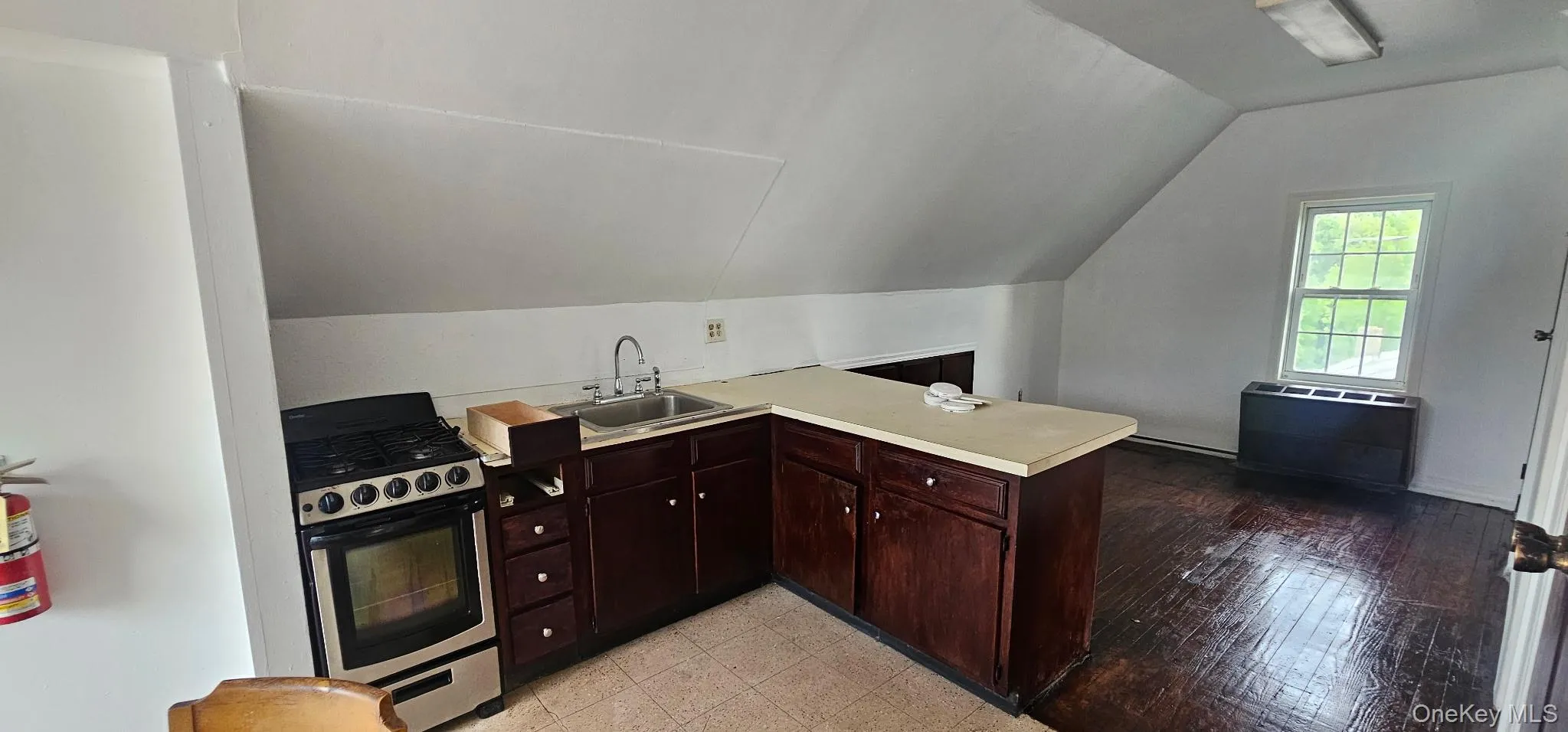 70 Washington Avenue, Ramapo, NY, 1 Bedroom Bedrooms, 5 Rooms Rooms,1 BathroomBathrooms,Residential Lease,For Rent,Washington,0,1034546 70 Washington Avenue, Ramapo, NY, 1 Bedroom Bedrooms, 5 Rooms Rooms,1 BathroomBathrooms,Residential Lease,For Rent,Washington,0,1034546