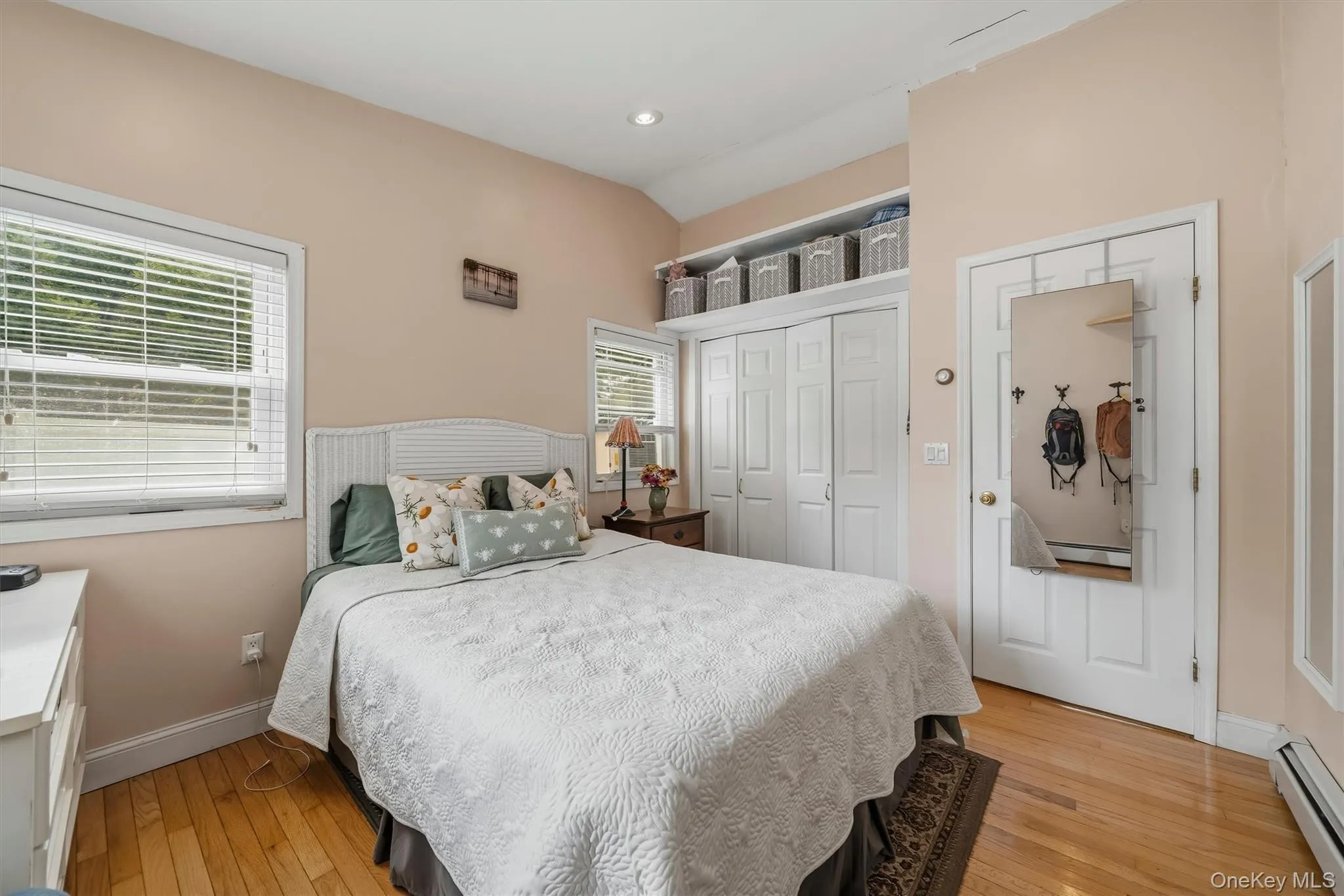 7 Locust Drive, Warwick (town), NY, 2 Bedrooms Bedrooms, 5 Rooms Rooms,1 BathroomBathrooms,Residential,For Rent,Locust,0,1034548 7 Locust Drive, Warwick (town), NY, 2 Bedrooms Bedrooms, 5 Rooms Rooms,1 BathroomBathrooms,Residential,For Rent,Locust,0,1034548