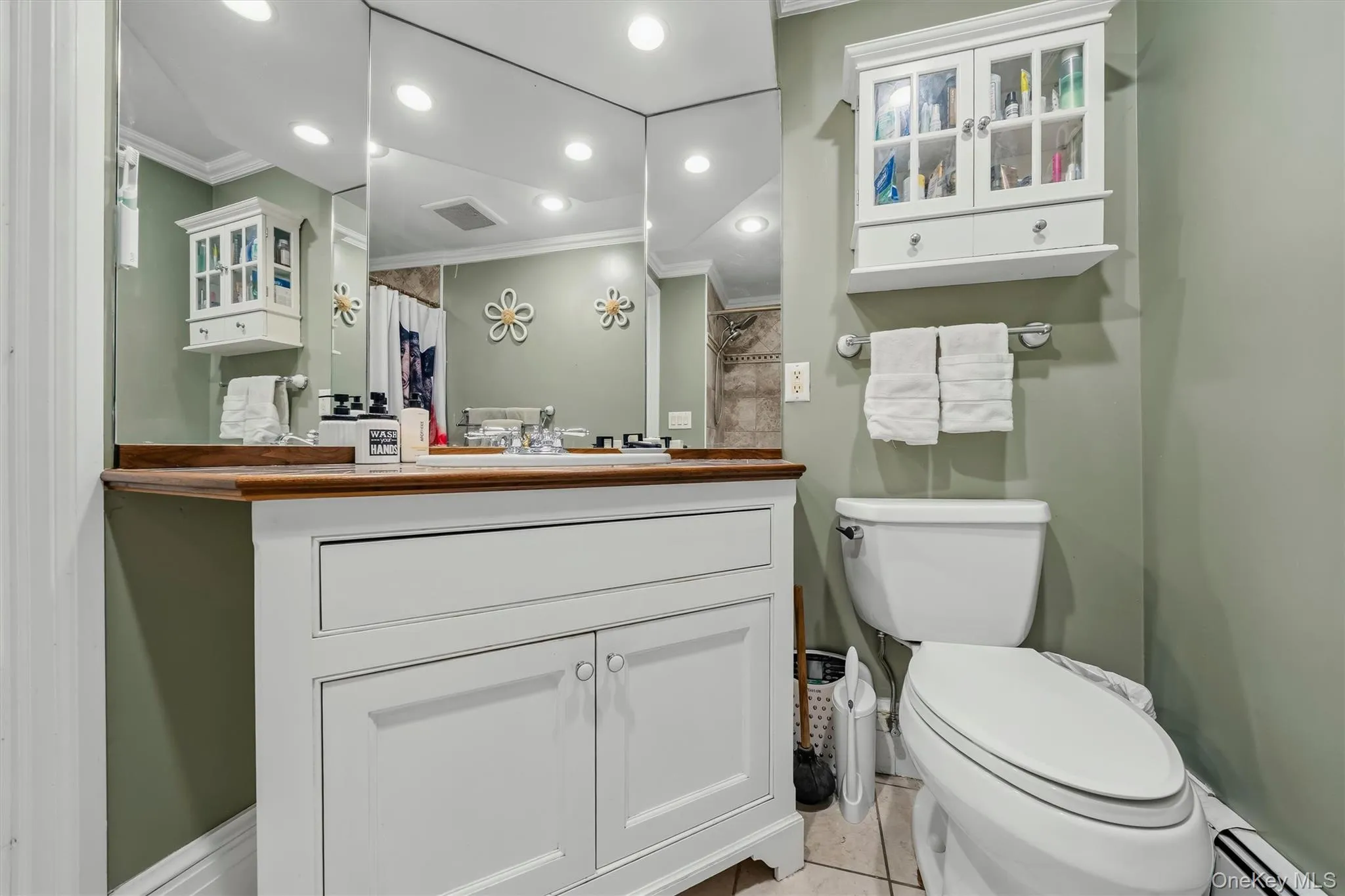 7 Locust Drive, Warwick (town), NY, 2 Bedrooms Bedrooms, 5 Rooms Rooms,1 BathroomBathrooms,Residential,For Rent,Locust,0,1034548 7 Locust Drive, Warwick (town), NY, 2 Bedrooms Bedrooms, 5 Rooms Rooms,1 BathroomBathrooms,Residential,For Rent,Locust,0,1034548