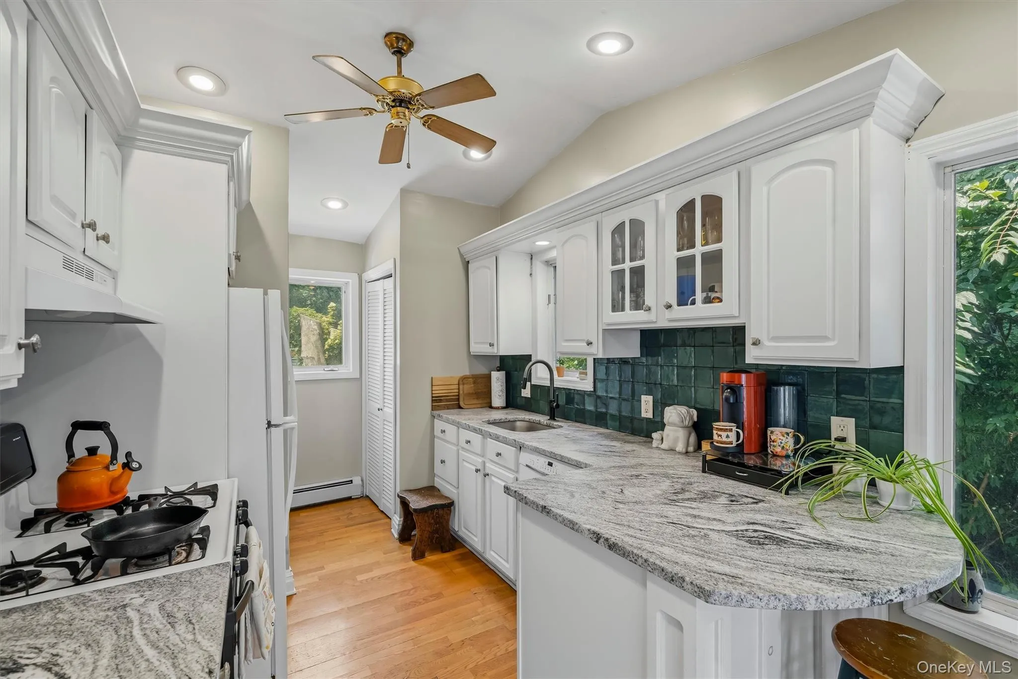 7 Locust Drive, Warwick (town), NY, 2 Bedrooms Bedrooms, 5 Rooms Rooms,1 BathroomBathrooms,Residential,For Rent,Locust,0,1034548 7 Locust Drive, Warwick (town), NY, 2 Bedrooms Bedrooms, 5 Rooms Rooms,1 BathroomBathrooms,Residential,For Rent,Locust,0,1034548