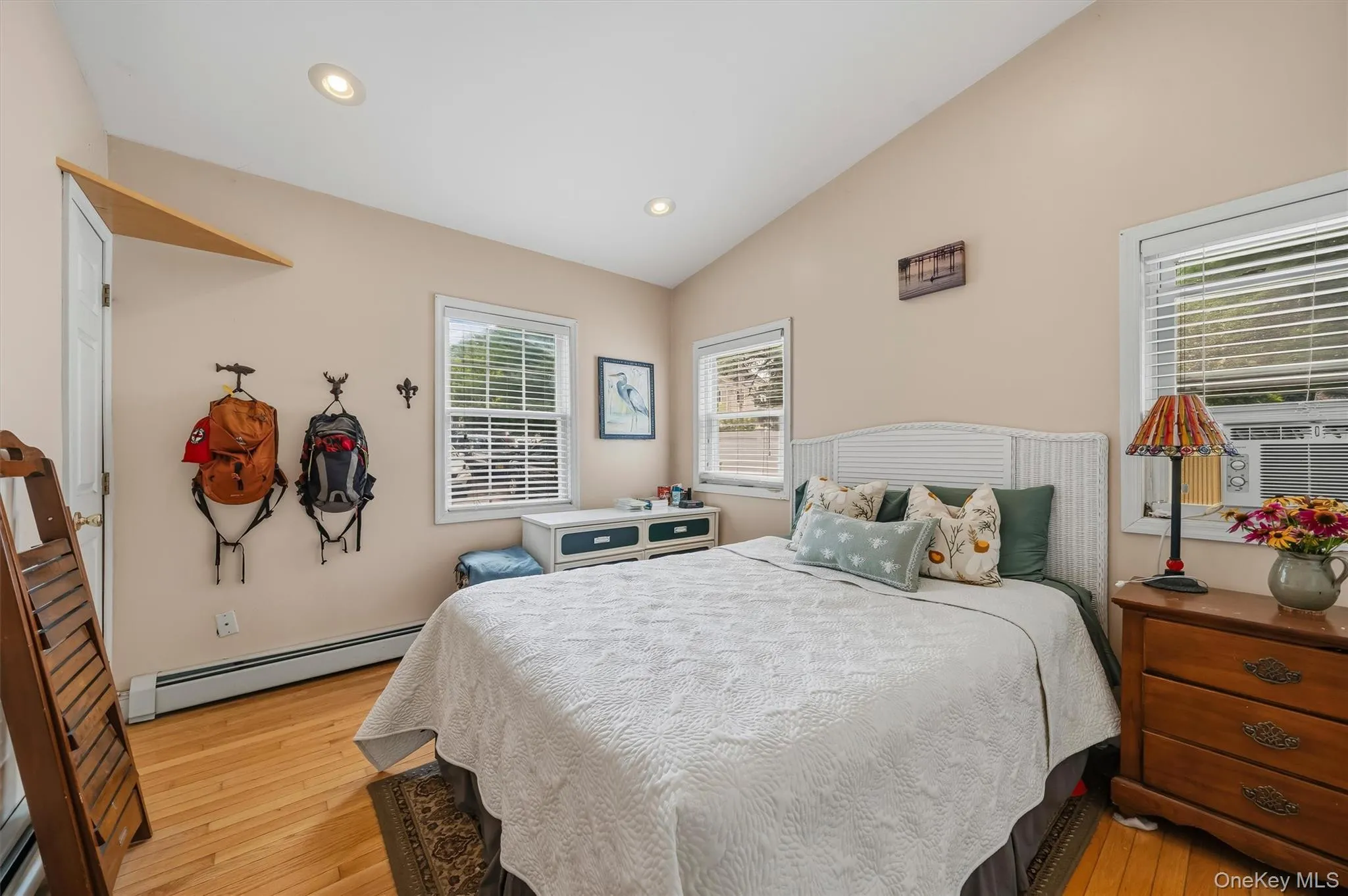 7 Locust Drive, Warwick (town), NY, 2 Bedrooms Bedrooms, 5 Rooms Rooms,1 BathroomBathrooms,Residential,For Rent,Locust,0,1034548 7 Locust Drive, Warwick (town), NY, 2 Bedrooms Bedrooms, 5 Rooms Rooms,1 BathroomBathrooms,Residential,For Rent,Locust,0,1034548