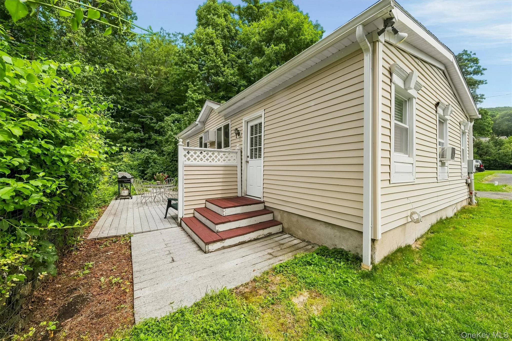 7 Locust Drive, Warwick (town), NY, 2 Bedrooms Bedrooms, 5 Rooms Rooms,1 BathroomBathrooms,Residential,For Rent,Locust,0,1034548 7 Locust Drive, Warwick (town), NY, 2 Bedrooms Bedrooms, 5 Rooms Rooms,1 BathroomBathrooms,Residential,For Rent,Locust,0,1034548