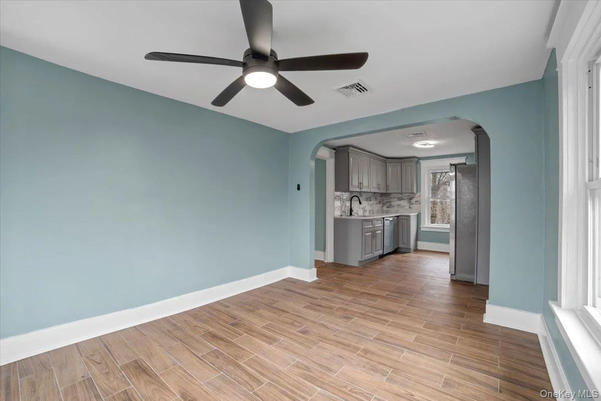 143 Chatterton Parkway, White Plains, NY, 2 Bedrooms Bedrooms, 4 Rooms Rooms,1 BathroomBathrooms,Residential Lease,For Rent,Chatterton,0,1034552 143 Chatterton Parkway, White Plains, NY, 2 Bedrooms Bedrooms, 4 Rooms Rooms,1 BathroomBathrooms,Residential Lease,For Rent,Chatterton,0,1034552