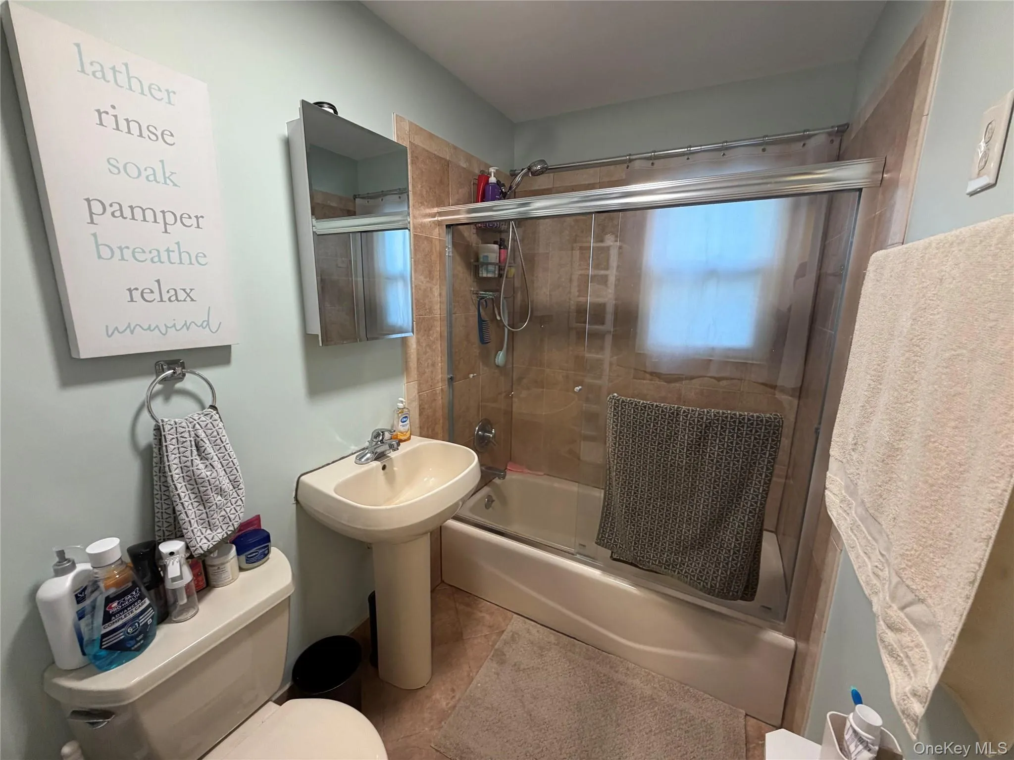 180 Atlantic Avenue, Hempstead, NY, 3 Bedrooms Bedrooms, 8 Rooms Rooms,1 BathroomBathrooms,Residential Lease,For Rent,Atlantic,0,1034557 180 Atlantic Avenue, Hempstead, NY, 3 Bedrooms Bedrooms, 8 Rooms Rooms,1 BathroomBathrooms,Residential Lease,For Rent,Atlantic,0,1034557