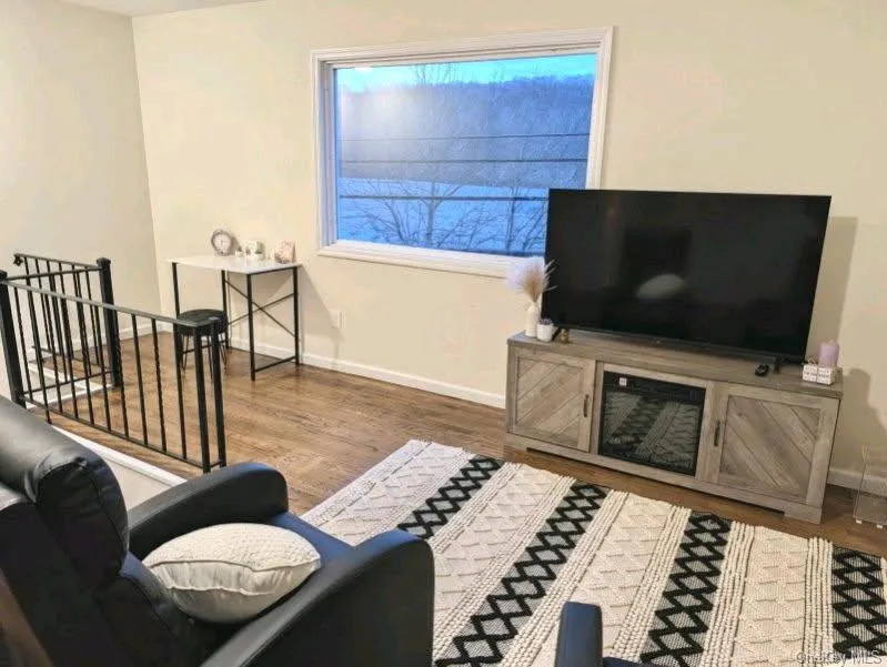 580 Lakes Road, Monroe, NY, 3 Bedrooms Bedrooms, 7 Rooms Rooms,2 BathroomsBathrooms,Residential Lease,For Rent,Lakes,0,1034558 580 Lakes Road, Monroe, NY, 3 Bedrooms Bedrooms, 7 Rooms Rooms,2 BathroomsBathrooms,Residential Lease,For Rent,Lakes,0,1034558