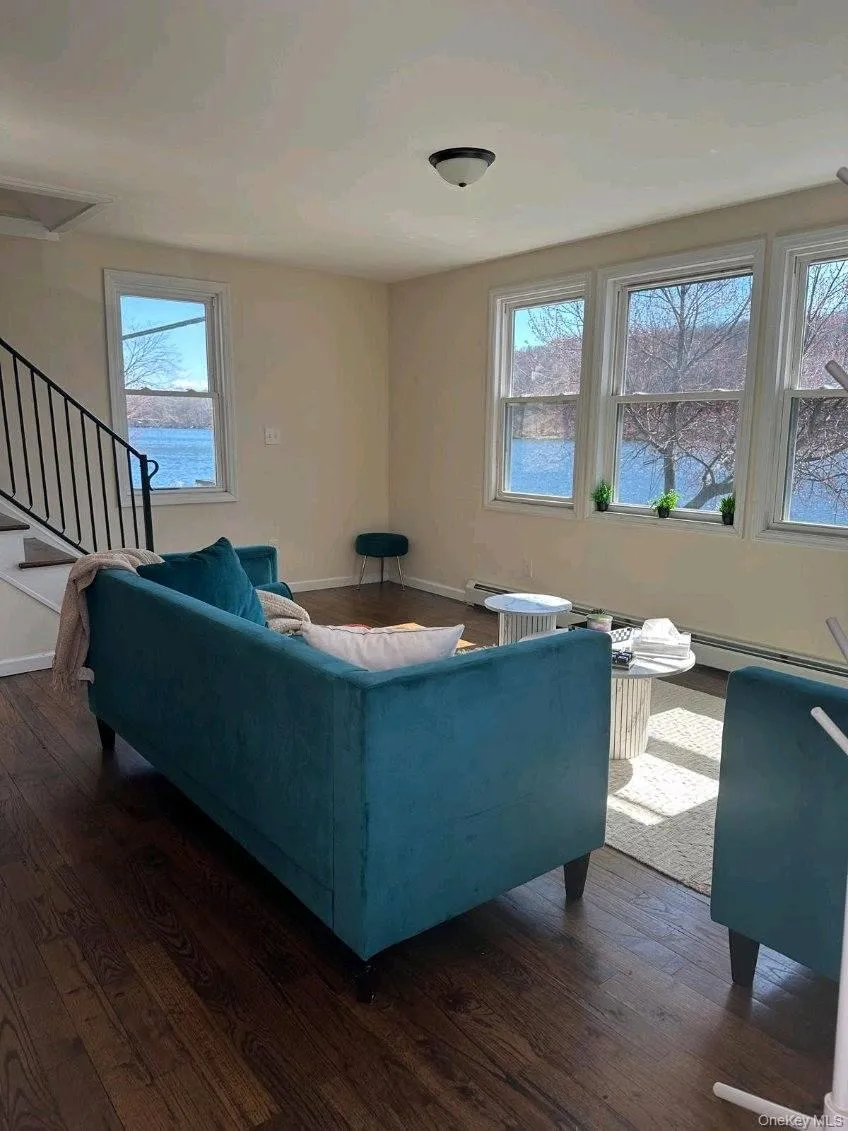 580 Lakes Road, Monroe, NY, 3 Bedrooms Bedrooms, 7 Rooms Rooms,2 BathroomsBathrooms,Residential Lease,For Rent,Lakes,0,1034558 580 Lakes Road, Monroe, NY, 3 Bedrooms Bedrooms, 7 Rooms Rooms,2 BathroomsBathrooms,Residential Lease,For Rent,Lakes,0,1034558
