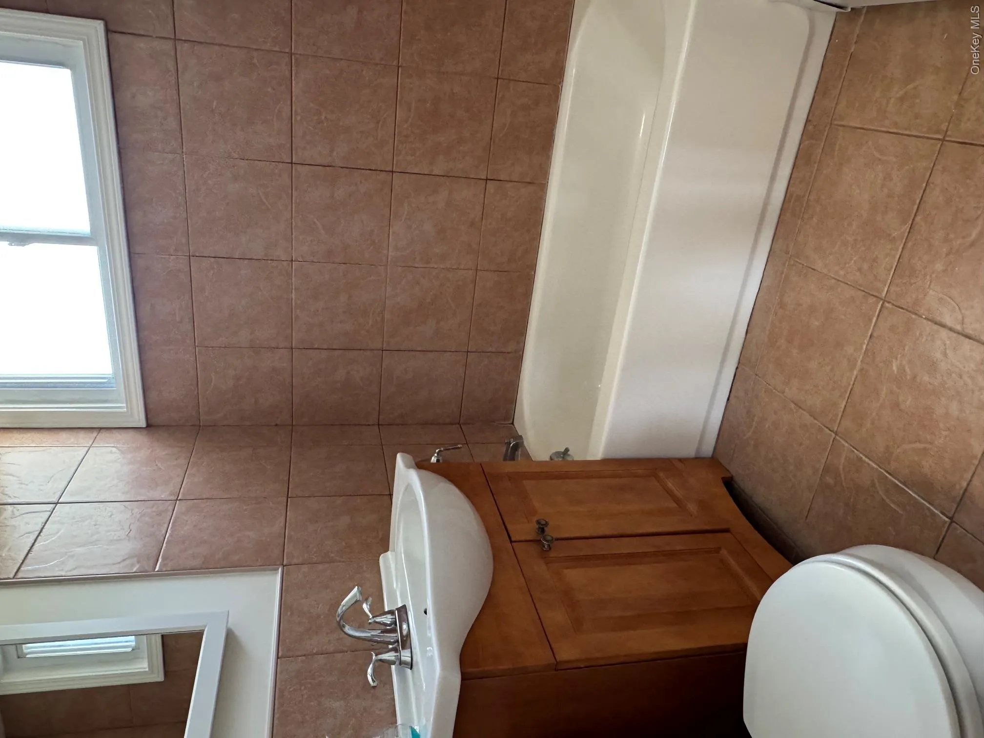 1 Gilbert Avenue, Smithtown, NY, 2 Bedrooms Bedrooms, 6 Rooms Rooms,1 BathroomBathrooms,Residential Lease,For Rent,Gilbert,0,1034560 1 Gilbert Avenue, Smithtown, NY, 2 Bedrooms Bedrooms, 6 Rooms Rooms,1 BathroomBathrooms,Residential Lease,For Rent,Gilbert,0,1034560