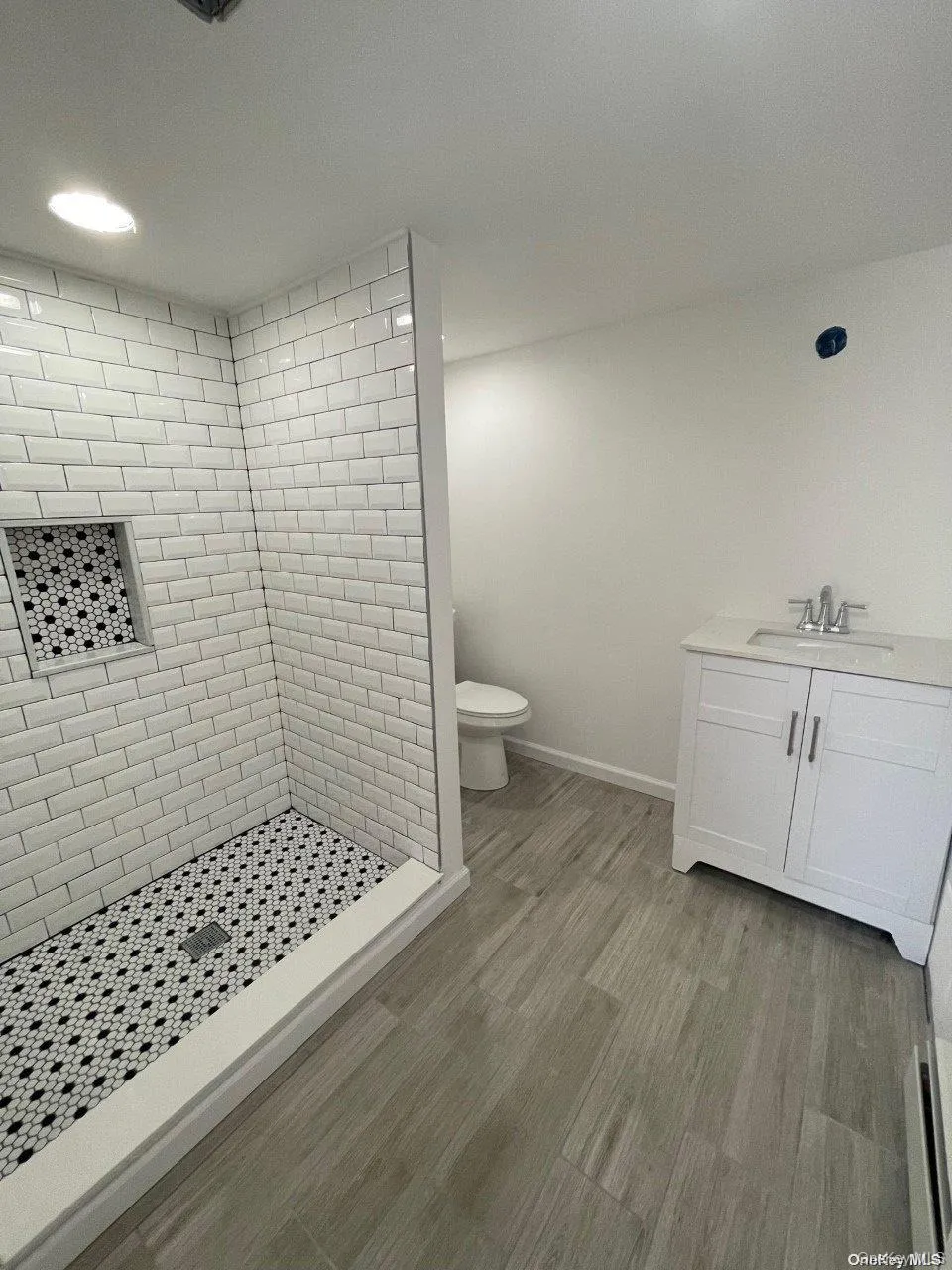 604 High Street, Brookhaven, NY, 3 Bedrooms Bedrooms, 7 Rooms Rooms,3 BathroomsBathrooms,Residential Lease,For Rent,High,0,1034563 604 High Street, Brookhaven, NY, 3 Bedrooms Bedrooms, 7 Rooms Rooms,3 BathroomsBathrooms,Residential Lease,For Rent,High,0,1034563
