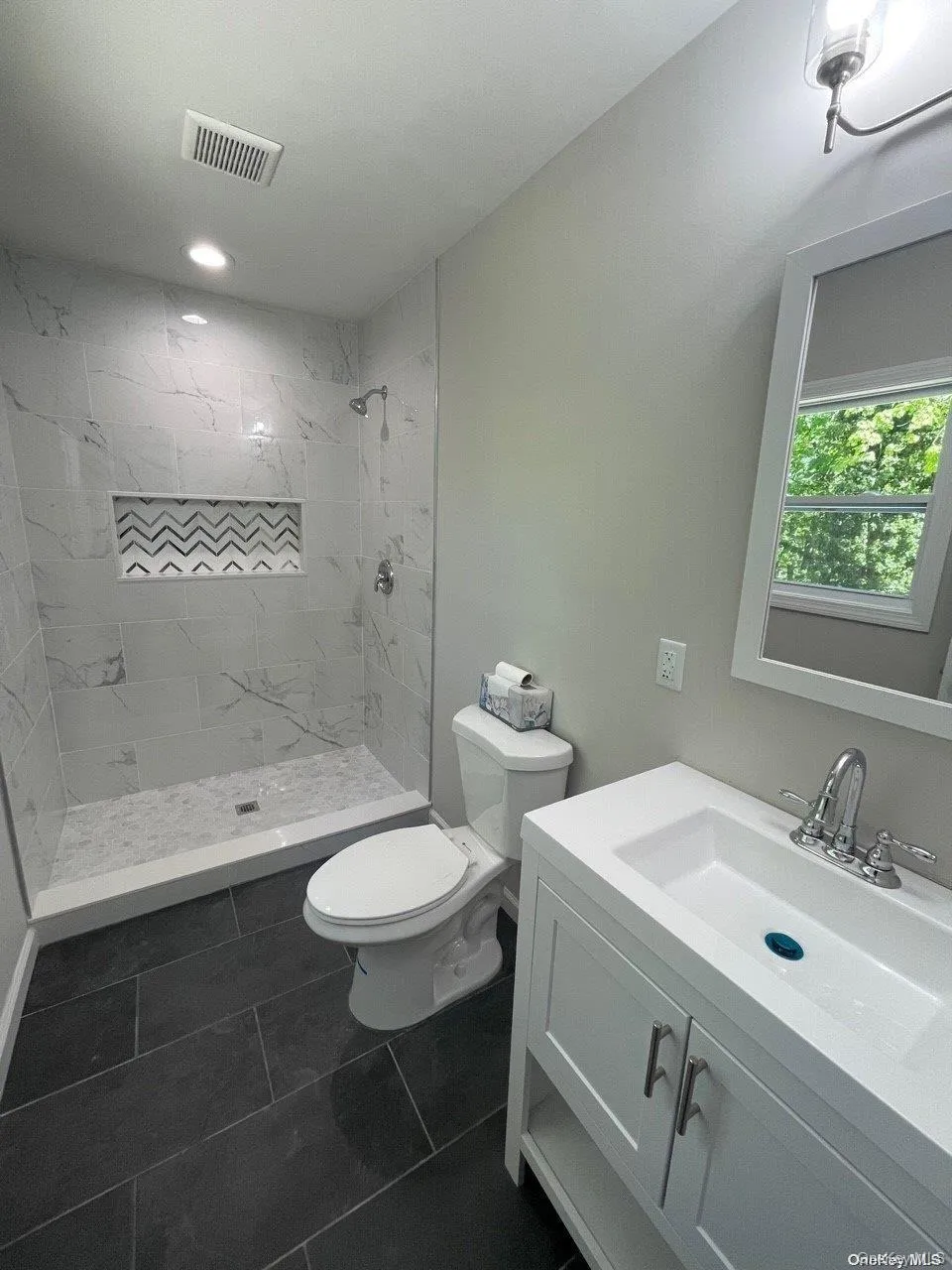 604 High Street, Brookhaven, NY, 3 Bedrooms Bedrooms, 7 Rooms Rooms,3 BathroomsBathrooms,Residential Lease,For Rent,High,0,1034563 604 High Street, Brookhaven, NY, 3 Bedrooms Bedrooms, 7 Rooms Rooms,3 BathroomsBathrooms,Residential Lease,For Rent,High,0,1034563