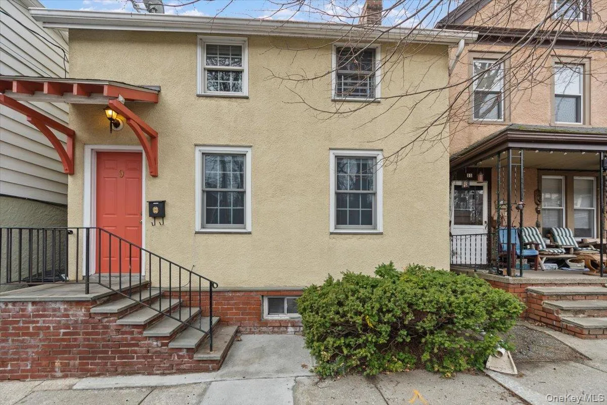 9 Dearman Street, Greenburgh, NY, 1 Bedroom Bedrooms, 5 Rooms Rooms,1 BathroomBathrooms,Residential Lease,For Rent,Dearman,0,1034567 9 Dearman Street, Greenburgh, NY, 1 Bedroom Bedrooms, 5 Rooms Rooms,1 BathroomBathrooms,Residential Lease,For Rent,Dearman,0,1034567