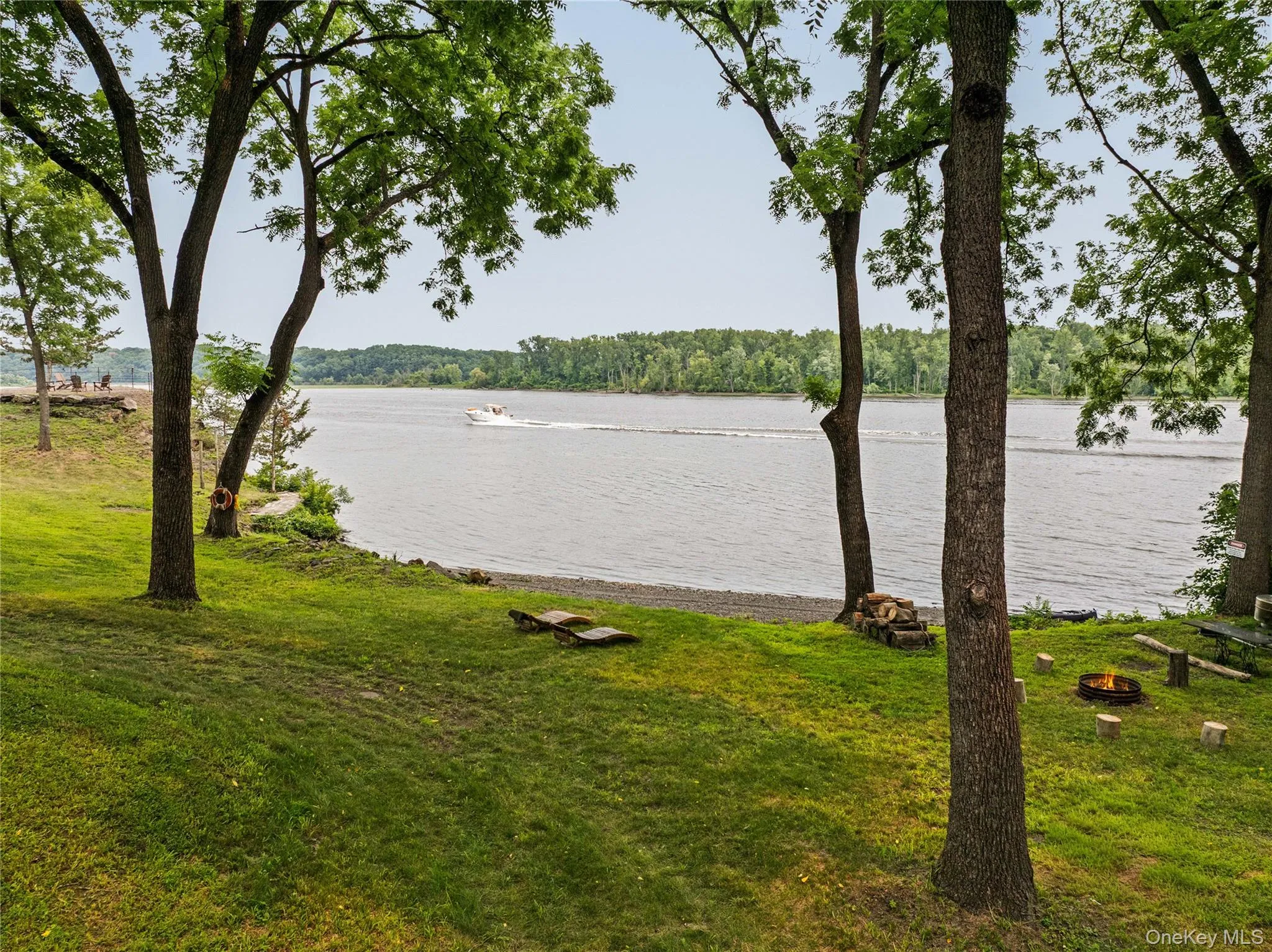 567 Four Mile Point Road, Coxsackie, NY, 4 Bedrooms Bedrooms, 10 Rooms Rooms,3 BathroomsBathrooms,Residential,For Rent,Four Mile Point,0,1034568 567 Four Mile Point Road, Coxsackie, NY, 4 Bedrooms Bedrooms, 10 Rooms Rooms,3 BathroomsBathrooms,Residential,For Rent,Four Mile Point,0,1034568