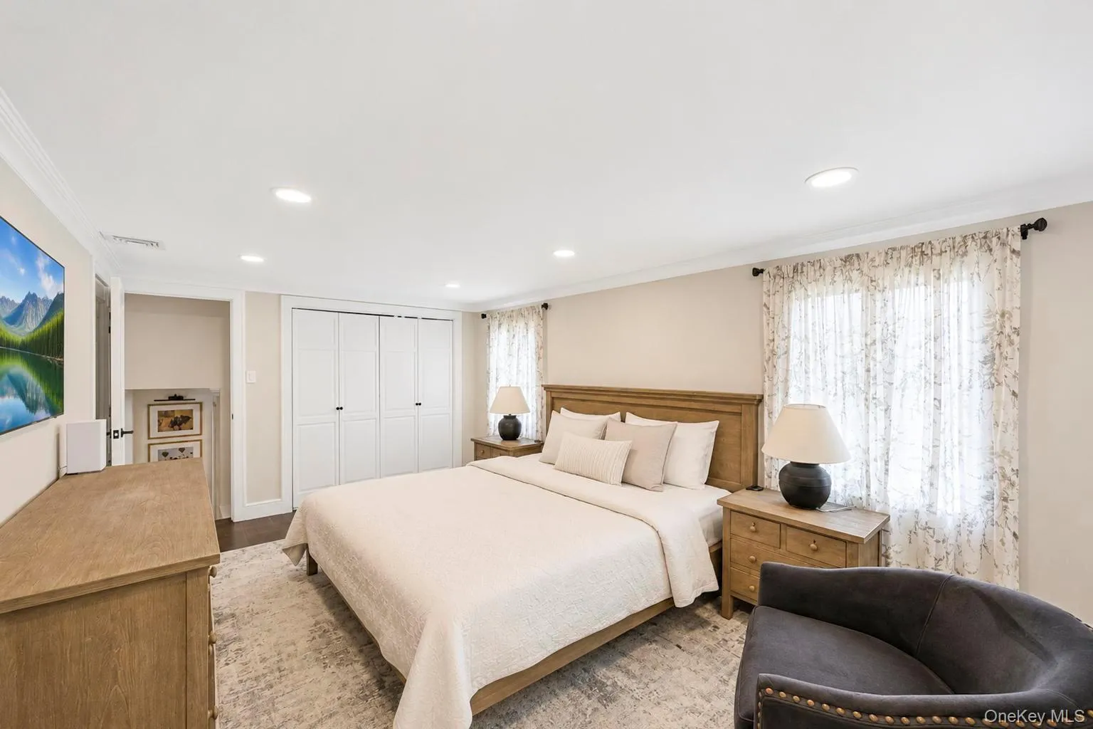 4 Balsam Drive, Oyster Bay, NY, 4 Bedrooms Bedrooms, 8 Rooms Rooms,2 BathroomsBathrooms,Residential,For Rent,Balsam,0,1034569 4 Balsam Drive, Oyster Bay, NY, 4 Bedrooms Bedrooms, 8 Rooms Rooms,2 BathroomsBathrooms,Residential,For Rent,Balsam,0,1034569