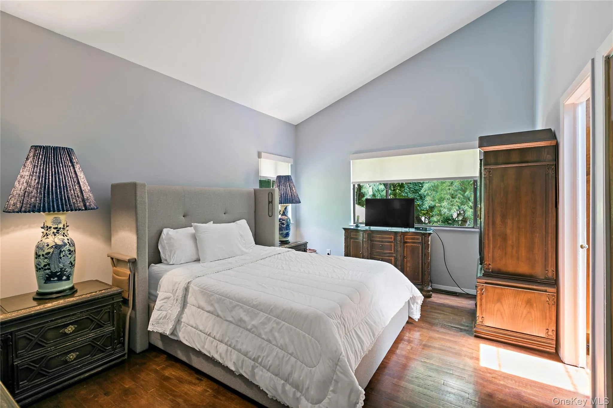 Spacious primary bedroom with primary bath. Spacious primary bedroom with primary bath.