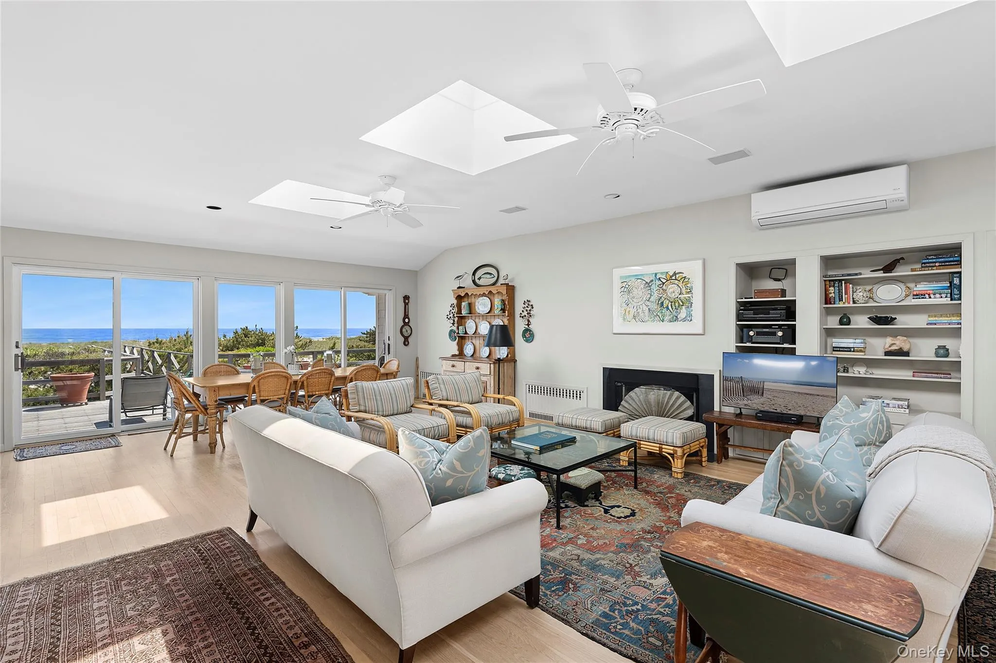 405 Dune Road, Southampton, NY, 5 Bedrooms Bedrooms, 11 Rooms Rooms,4 BathroomsBathrooms,Residential,For Rent,Dune,0,1034573 405 Dune Road, Southampton, NY, 5 Bedrooms Bedrooms, 11 Rooms Rooms,4 BathroomsBathrooms,Residential,For Rent,Dune,0,1034573