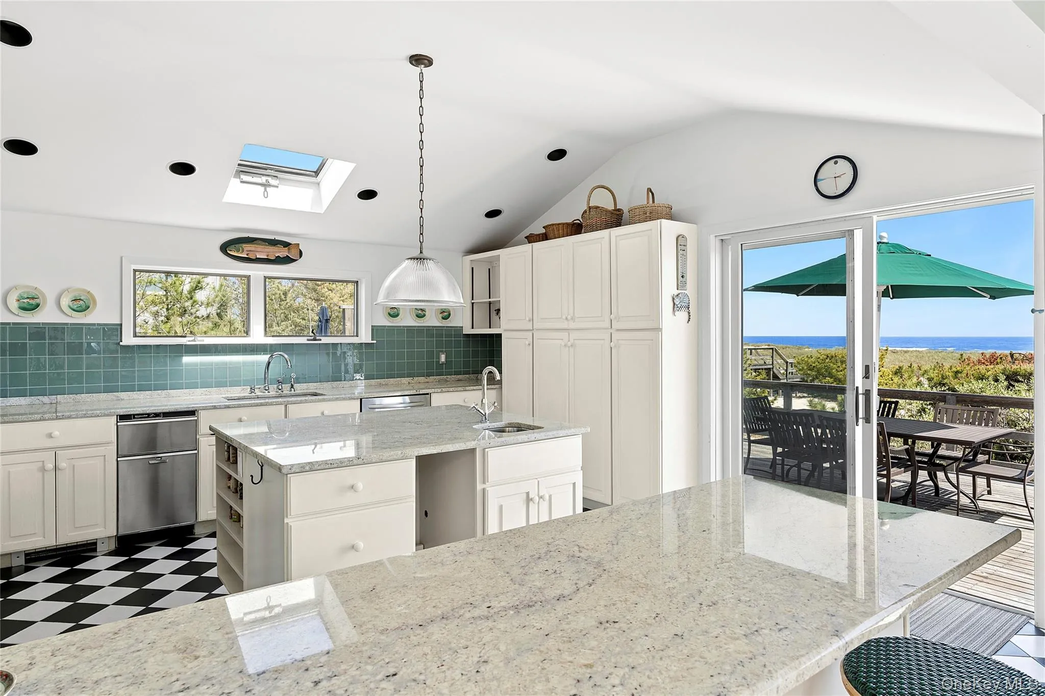 405 Dune Road, Southampton, NY, 5 Bedrooms Bedrooms, 11 Rooms Rooms,4 BathroomsBathrooms,Residential,For Rent,Dune,0,1034573 405 Dune Road, Southampton, NY, 5 Bedrooms Bedrooms, 11 Rooms Rooms,4 BathroomsBathrooms,Residential,For Rent,Dune,0,1034573