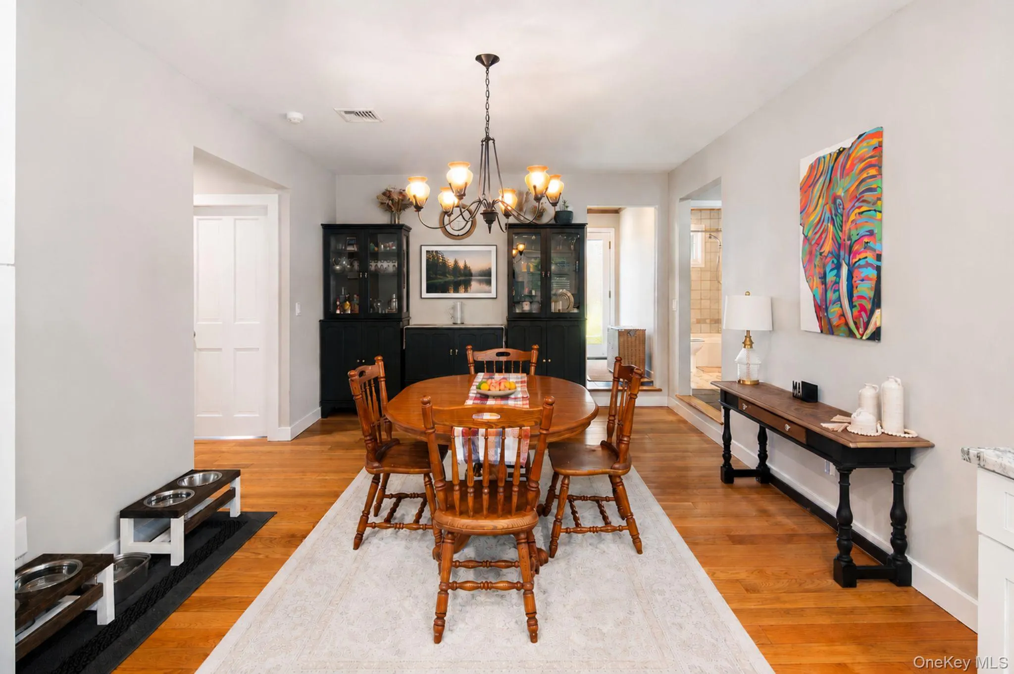 Dining Area Dining Area