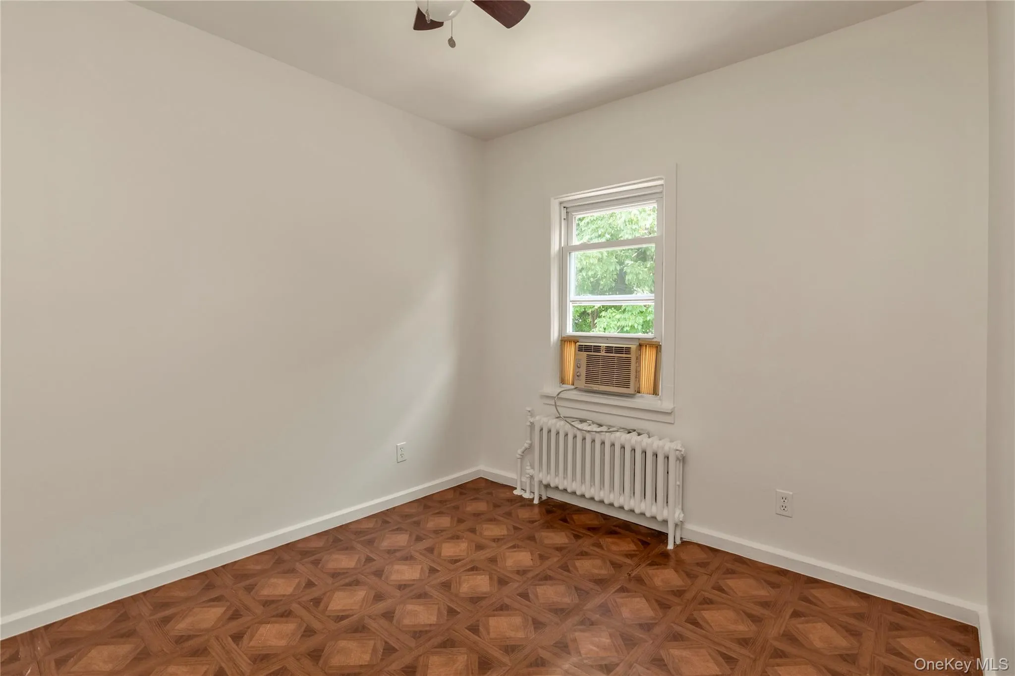 33-19 203rd Street, New York, NY, 3 Bedrooms Bedrooms, 6 Rooms Rooms,1 BathroomBathrooms,Residential,For Rent,203rd,0,1034578 33-19 203rd Street, New York, NY, 3 Bedrooms Bedrooms, 6 Rooms Rooms,1 BathroomBathrooms,Residential,For Rent,203rd,0,1034578