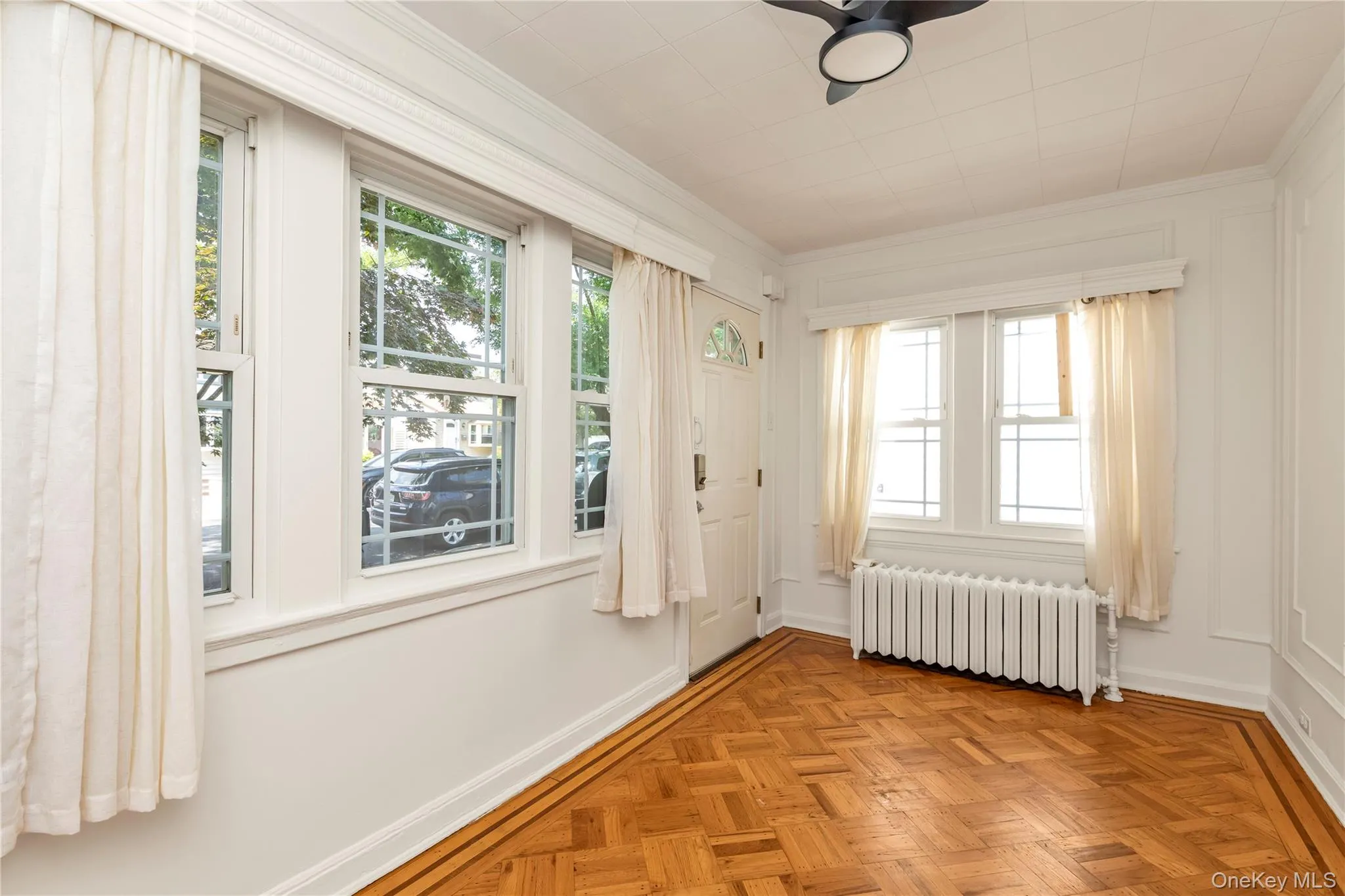33-19 203rd Street, New York, NY, 3 Bedrooms Bedrooms, 6 Rooms Rooms,1 BathroomBathrooms,Residential,For Rent,203rd,0,1034578 33-19 203rd Street, New York, NY, 3 Bedrooms Bedrooms, 6 Rooms Rooms,1 BathroomBathrooms,Residential,For Rent,203rd,0,1034578