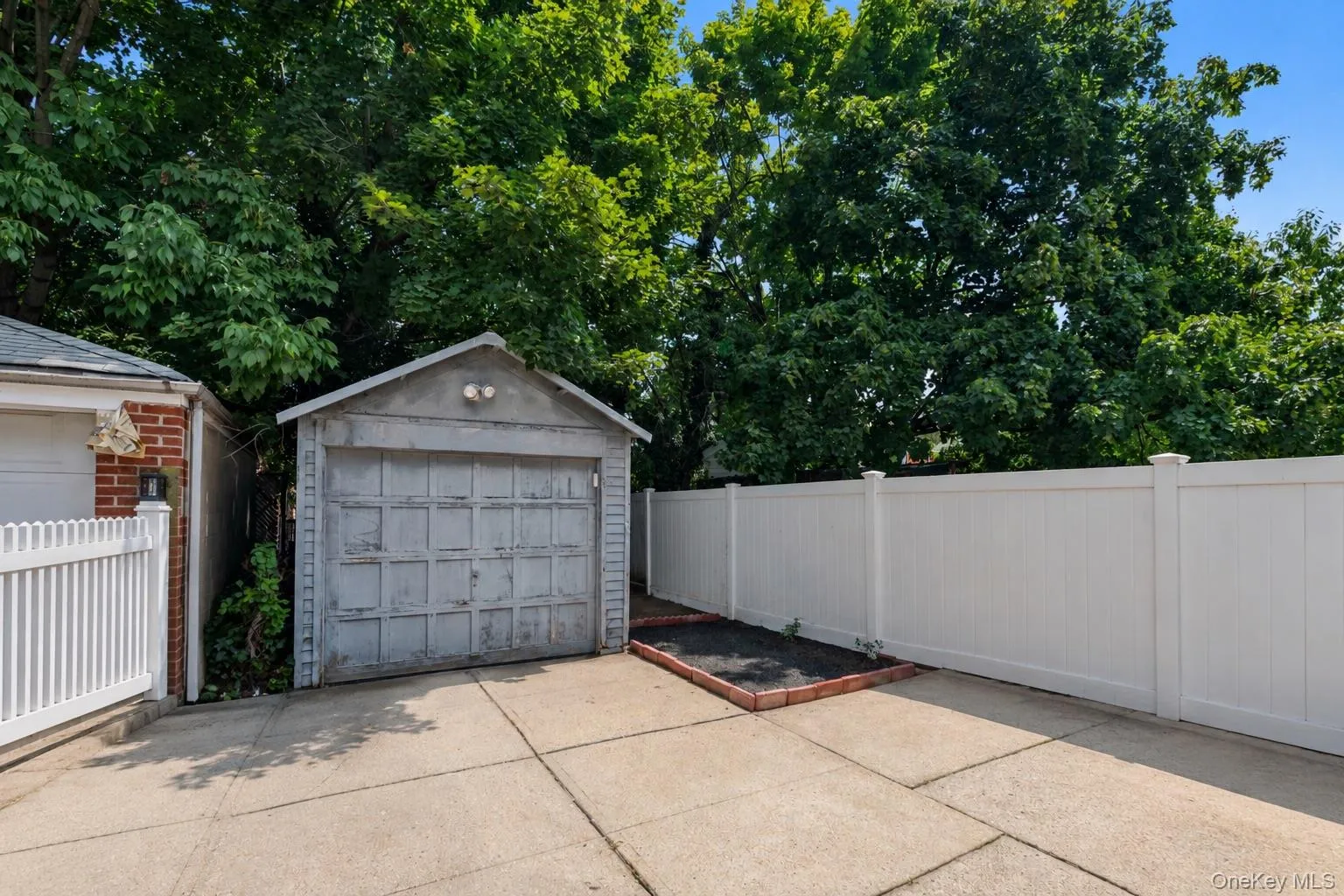 33-19 203rd Street, New York, NY, 3 Bedrooms Bedrooms, 6 Rooms Rooms,1 BathroomBathrooms,Residential,For Rent,203rd,0,1034578 33-19 203rd Street, New York, NY, 3 Bedrooms Bedrooms, 6 Rooms Rooms,1 BathroomBathrooms,Residential,For Rent,203rd,0,1034578