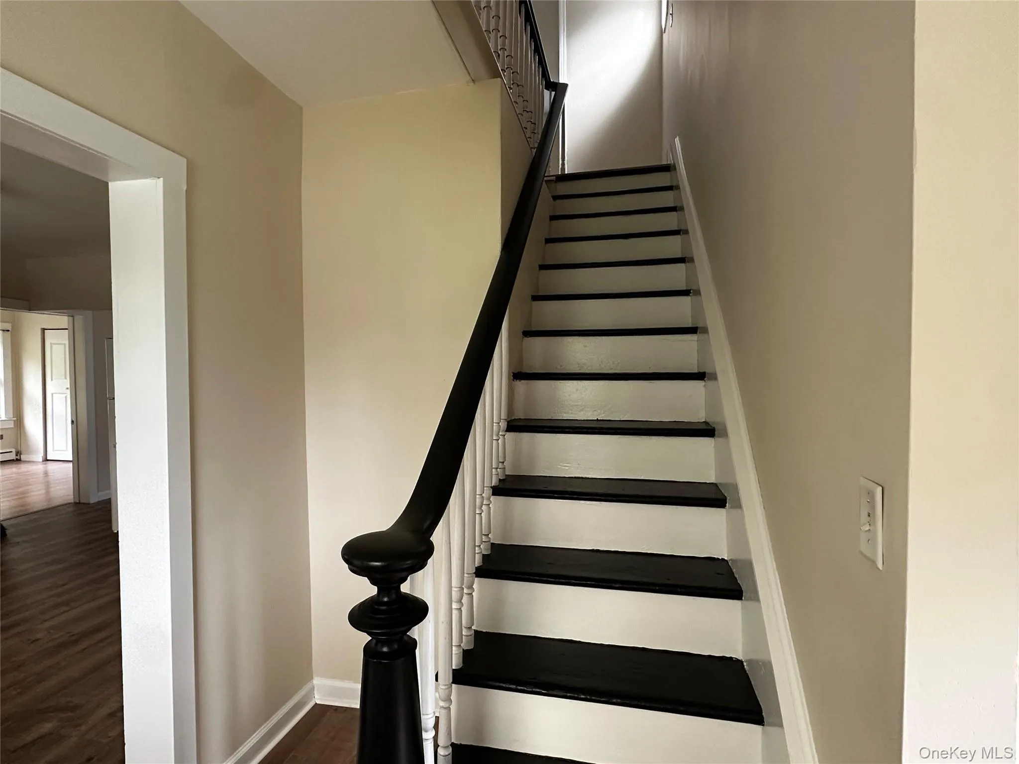 245 Lattintown Road, Marlboro, NY, 3 Bedrooms Bedrooms, 7 Rooms Rooms,1 BathroomBathrooms,Residential Lease,For Rent,Lattintown,0,1034584 245 Lattintown Road, Marlboro, NY, 3 Bedrooms Bedrooms, 7 Rooms Rooms,1 BathroomBathrooms,Residential Lease,For Rent,Lattintown,0,1034584