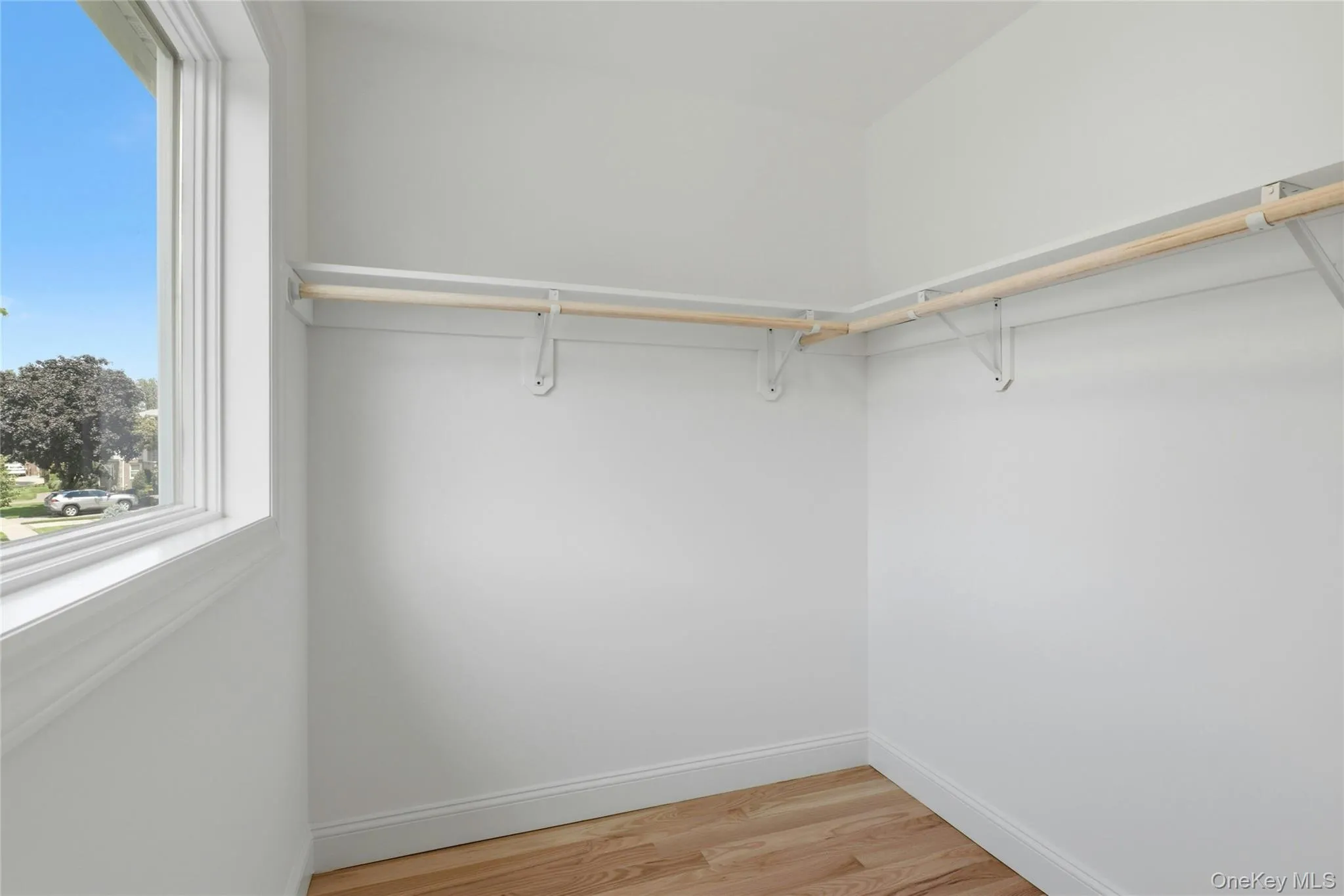 38 Surrey Road, North Hempstead, NY, 5 Bedrooms Bedrooms, 8 Rooms Rooms,3 BathroomsBathrooms,Residential,For Rent,Surrey,0,1034586 38 Surrey Road, North Hempstead, NY, 5 Bedrooms Bedrooms, 8 Rooms Rooms,3 BathroomsBathrooms,Residential,For Rent,Surrey,0,1034586