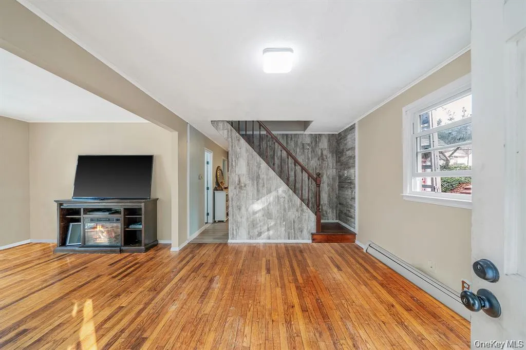 108 Lower Rocky Point Road, Brookhaven, NY, 5 Bedrooms Bedrooms, 10 Rooms Rooms,2 BathroomsBathrooms,Residential,For Rent,Lower Rocky Point,0,1034587 108 Lower Rocky Point Road, Brookhaven, NY, 5 Bedrooms Bedrooms, 10 Rooms Rooms,2 BathroomsBathrooms,Residential,For Rent,Lower Rocky Point,0,1034587